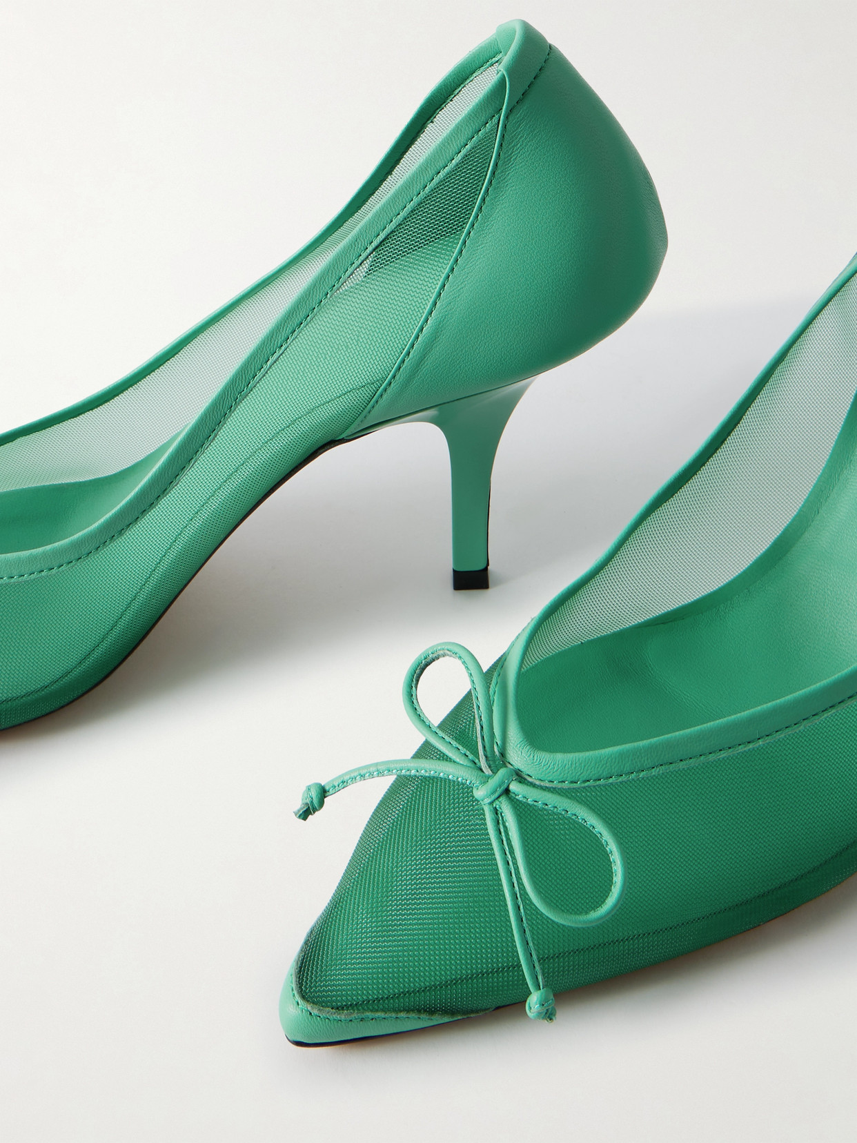 Jacquemus The Tourni Bow-detailed Leather-trimmed Mesh Pumps In Green