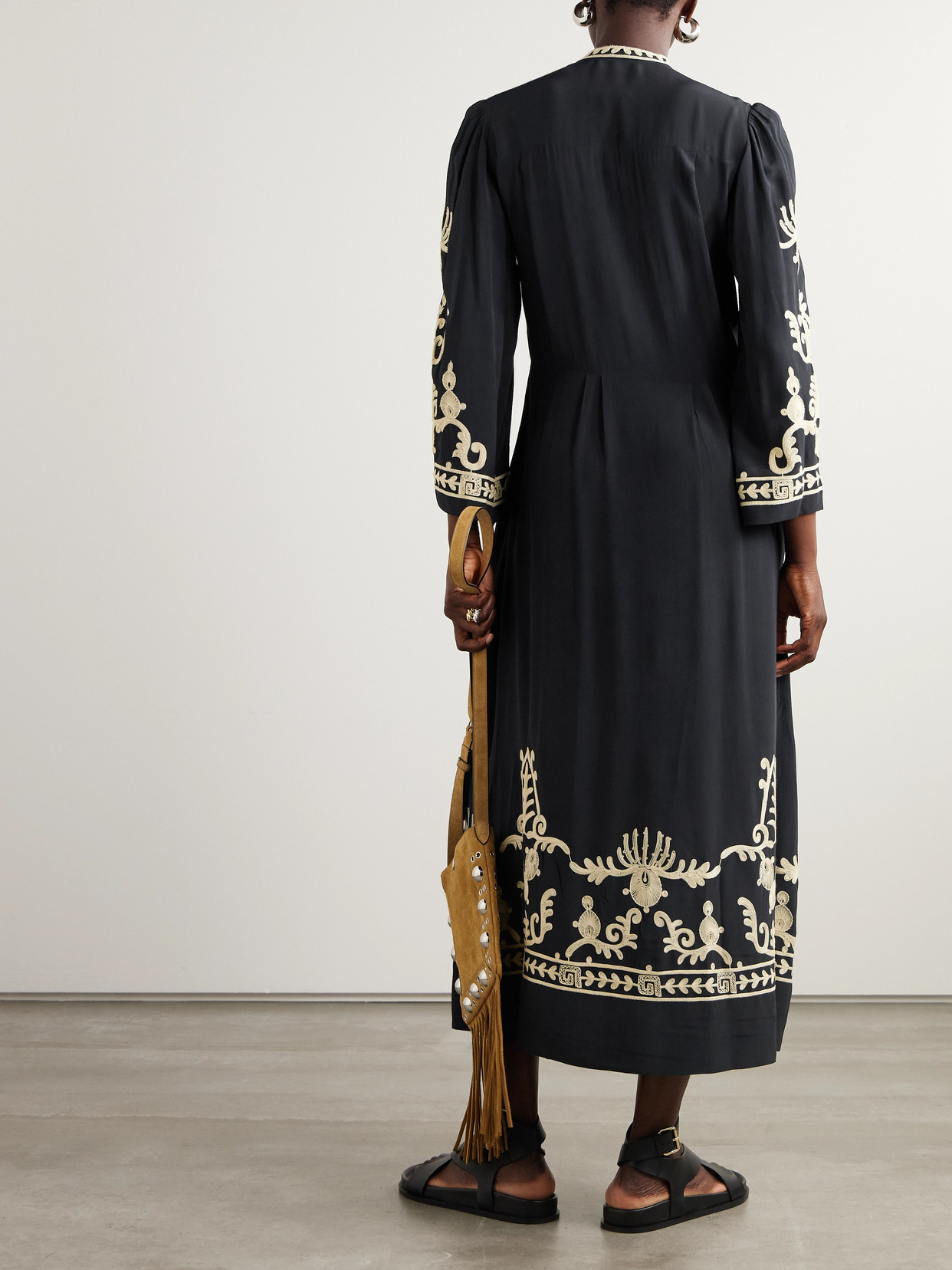 Isabel Marant Étoile Embroidered Pleated Crepe Midi Dress In Black
