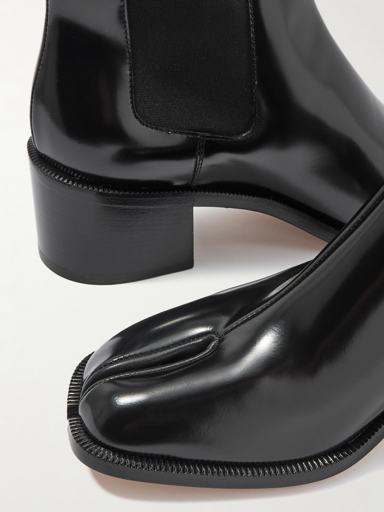 Maison Margiela Tabi City Split-toe Glossed-leather Chelsea Boots In Animal Print