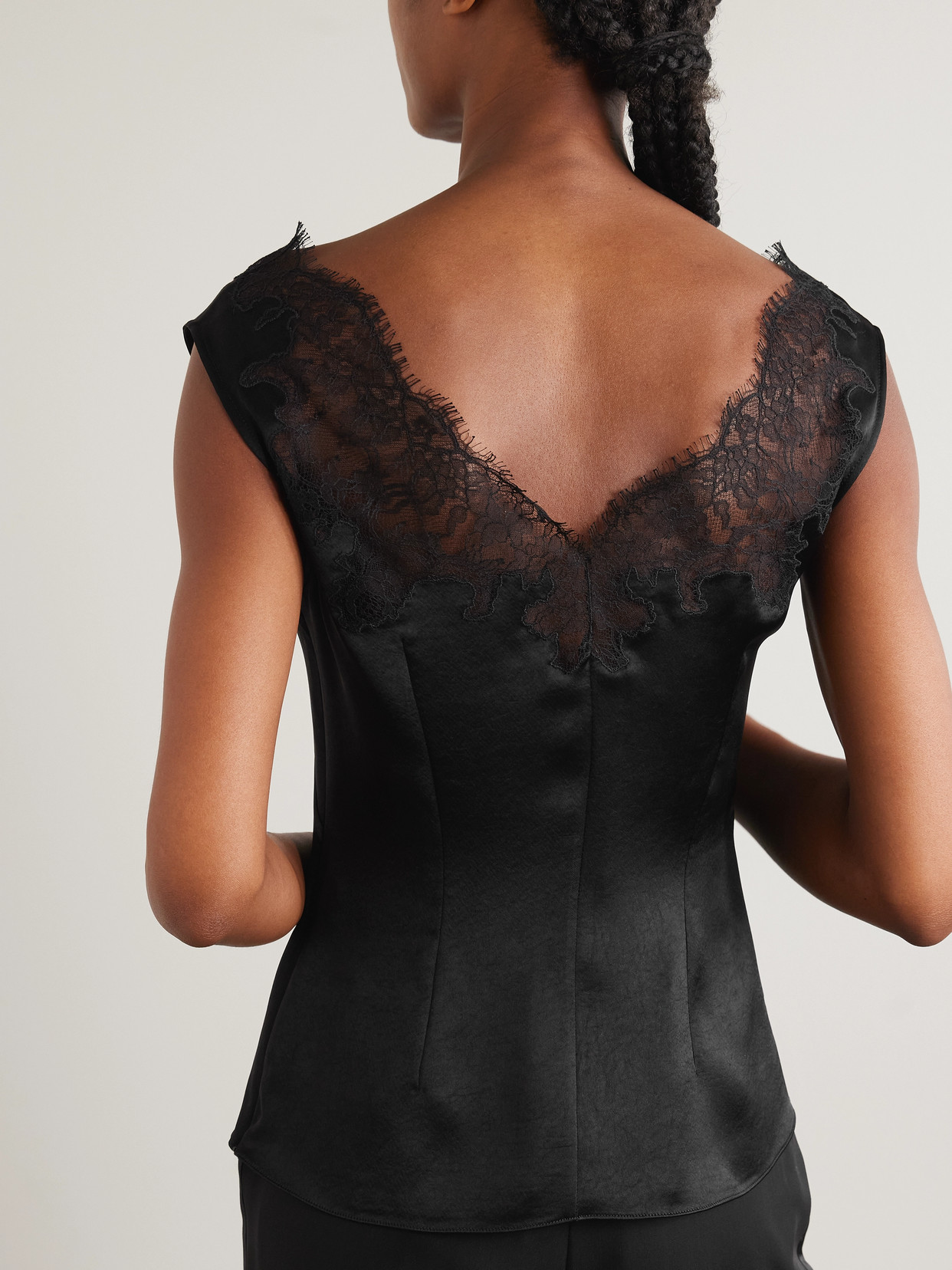 Alexander Mcqueen Lace-trimmed Hammered-satin Camisole In Black