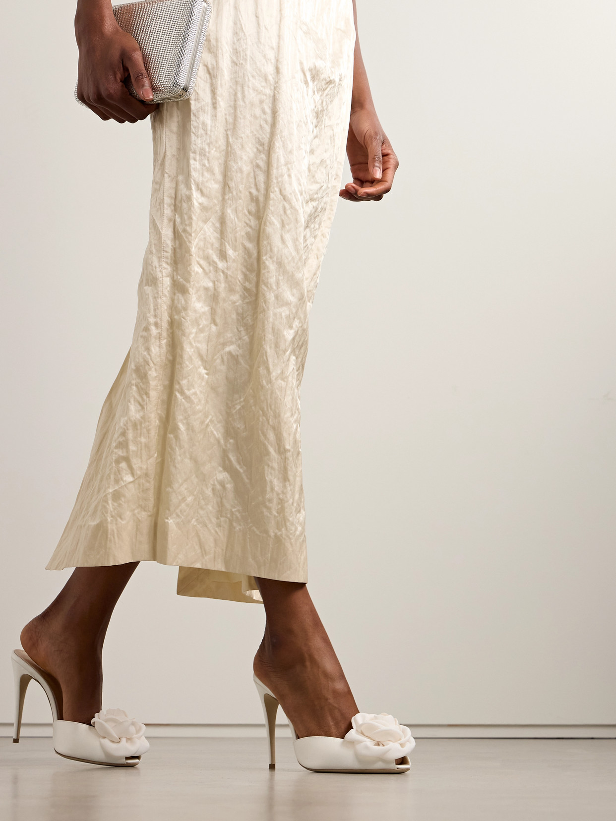 Magda Butrym 105mm Peep Toe Satin Mules In Ivory