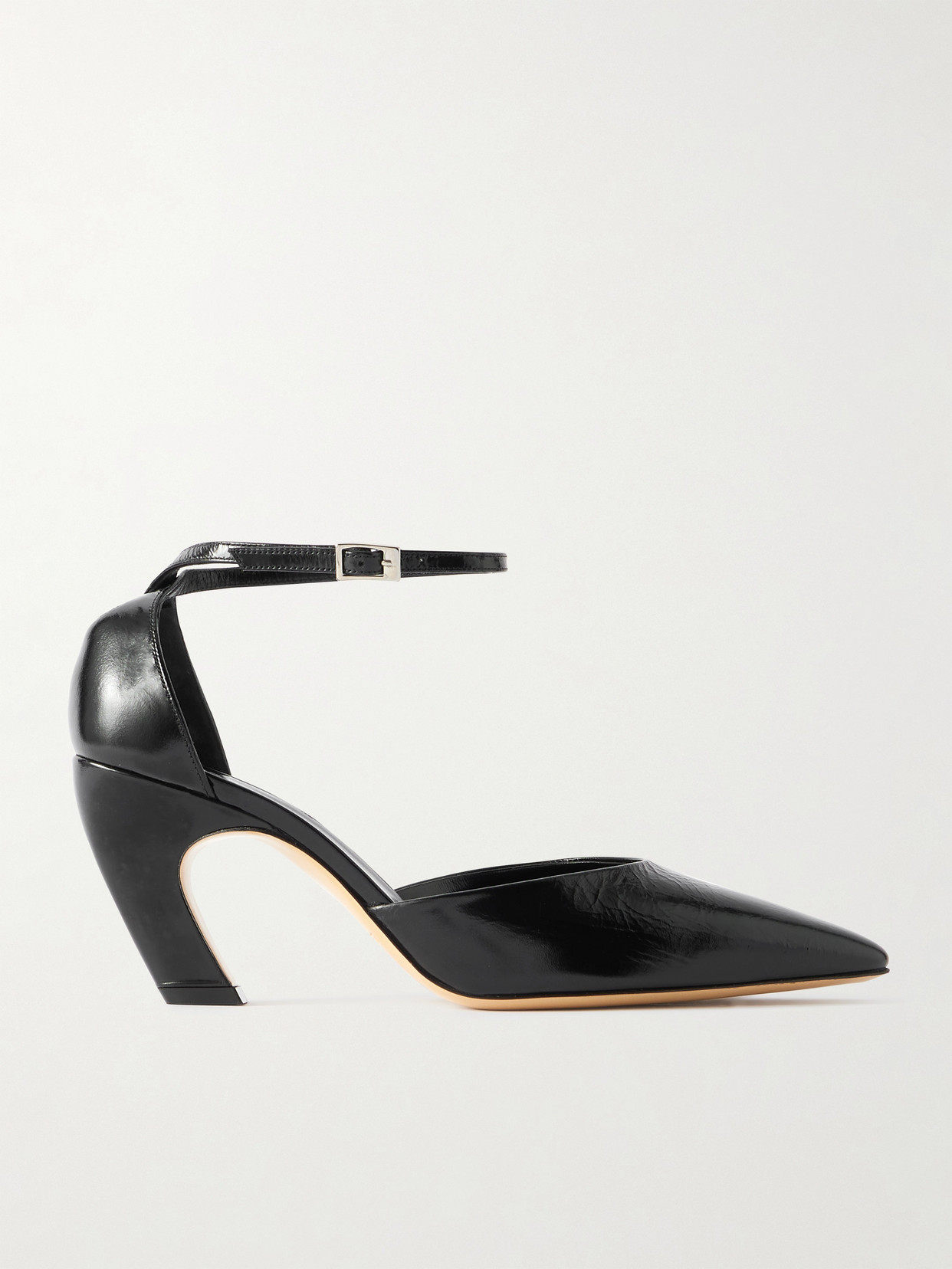 Le Monde Beryl Victoria Leather Pumps In Black