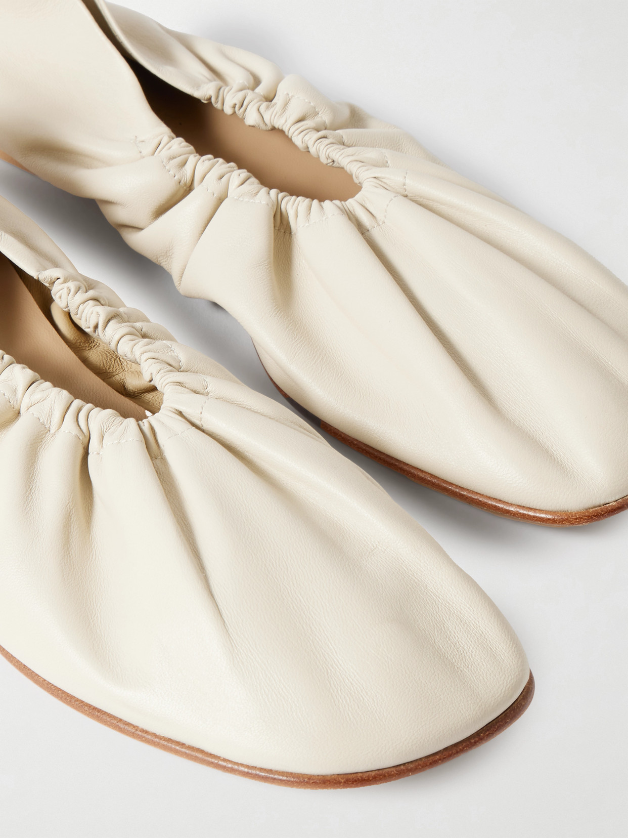 Le Monde Beryl Mica Gathered Leather Ballet Flats In Neutral