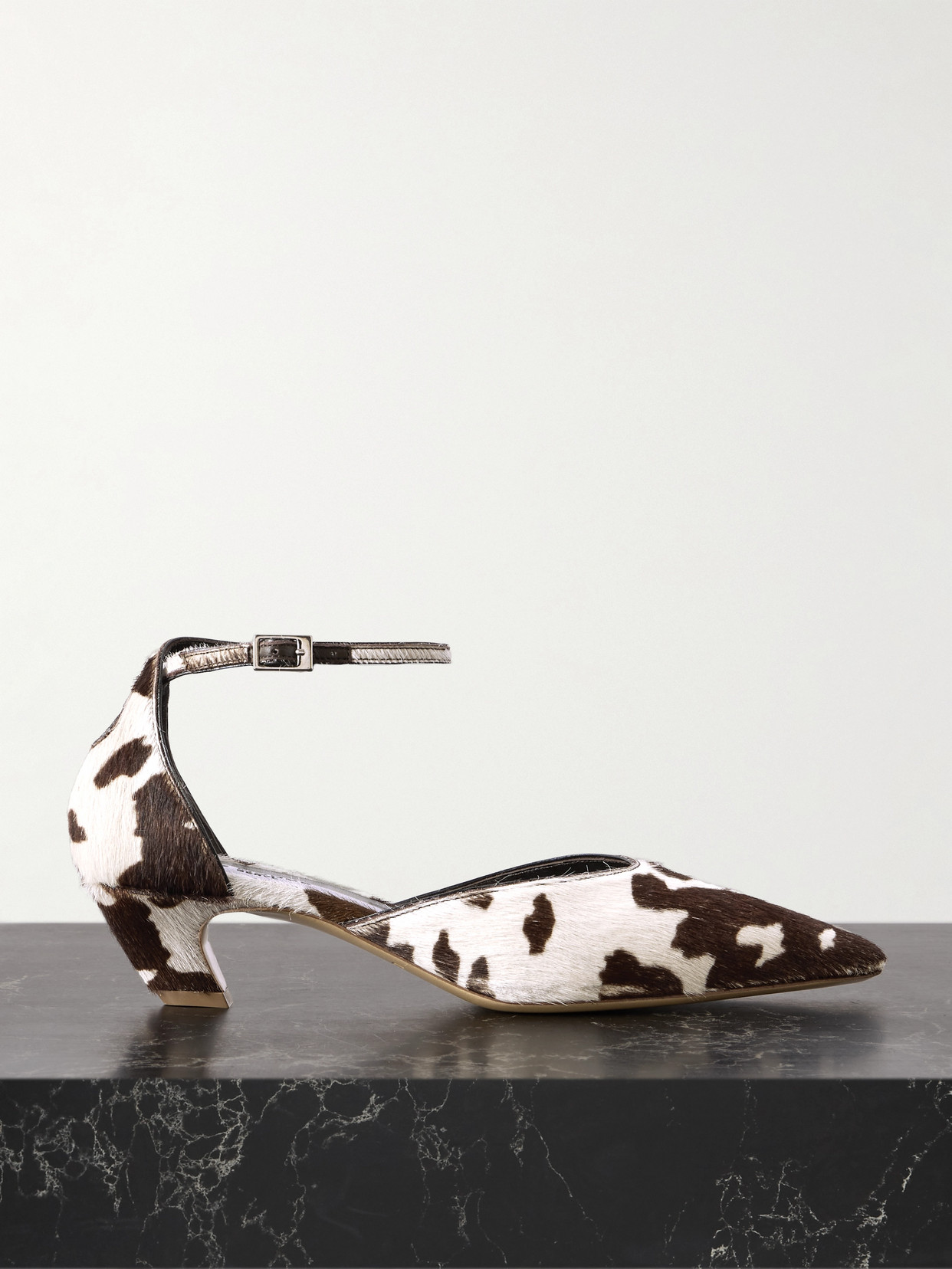 Le Monde Beryl Victoria Cow-print Calf Hair Pumps In Multi