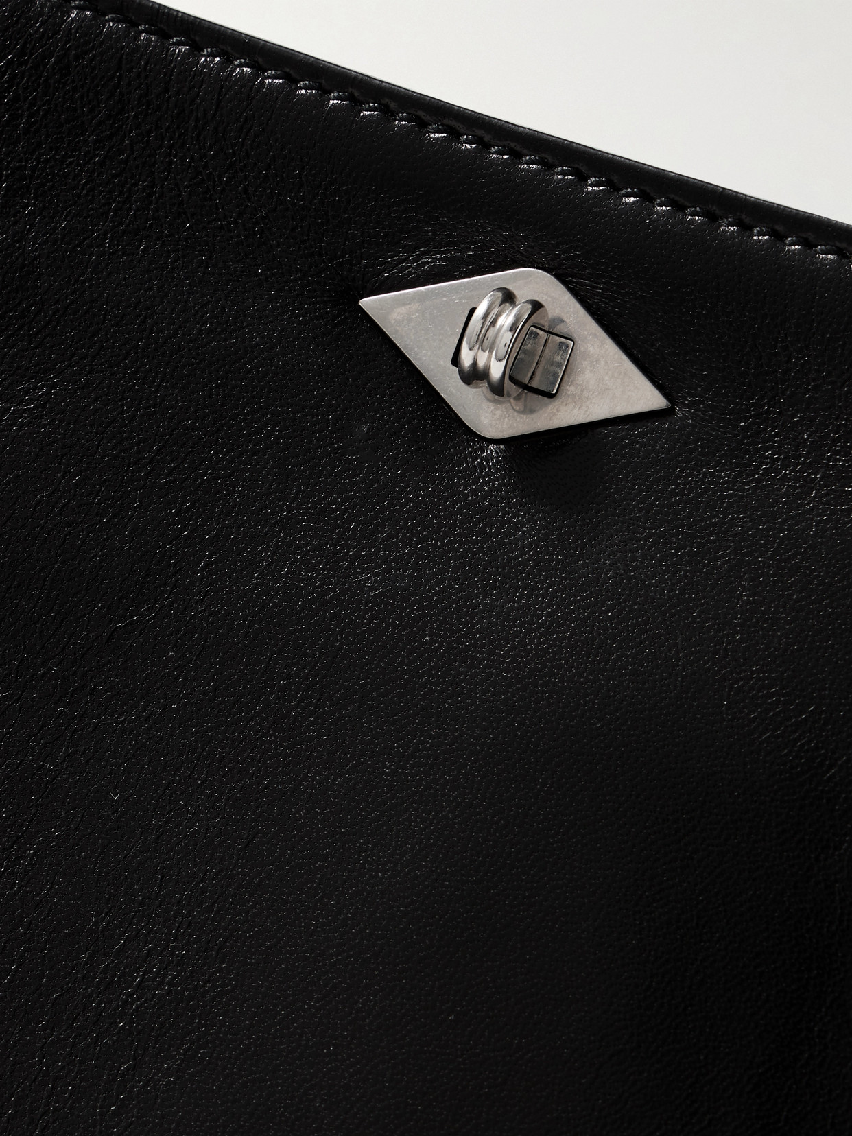 Metier Ease Leather Clutch In Black