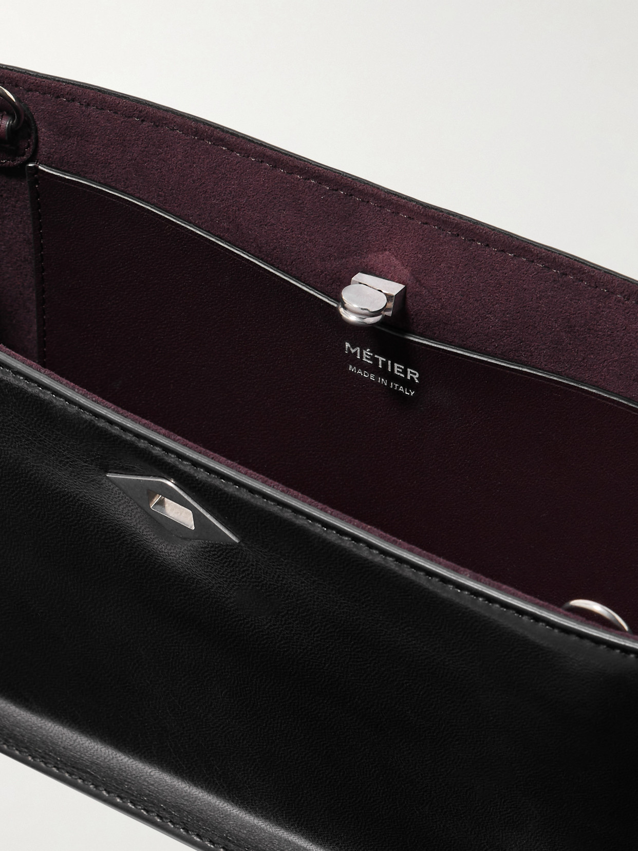 Metier Ease Leather Clutch In Black