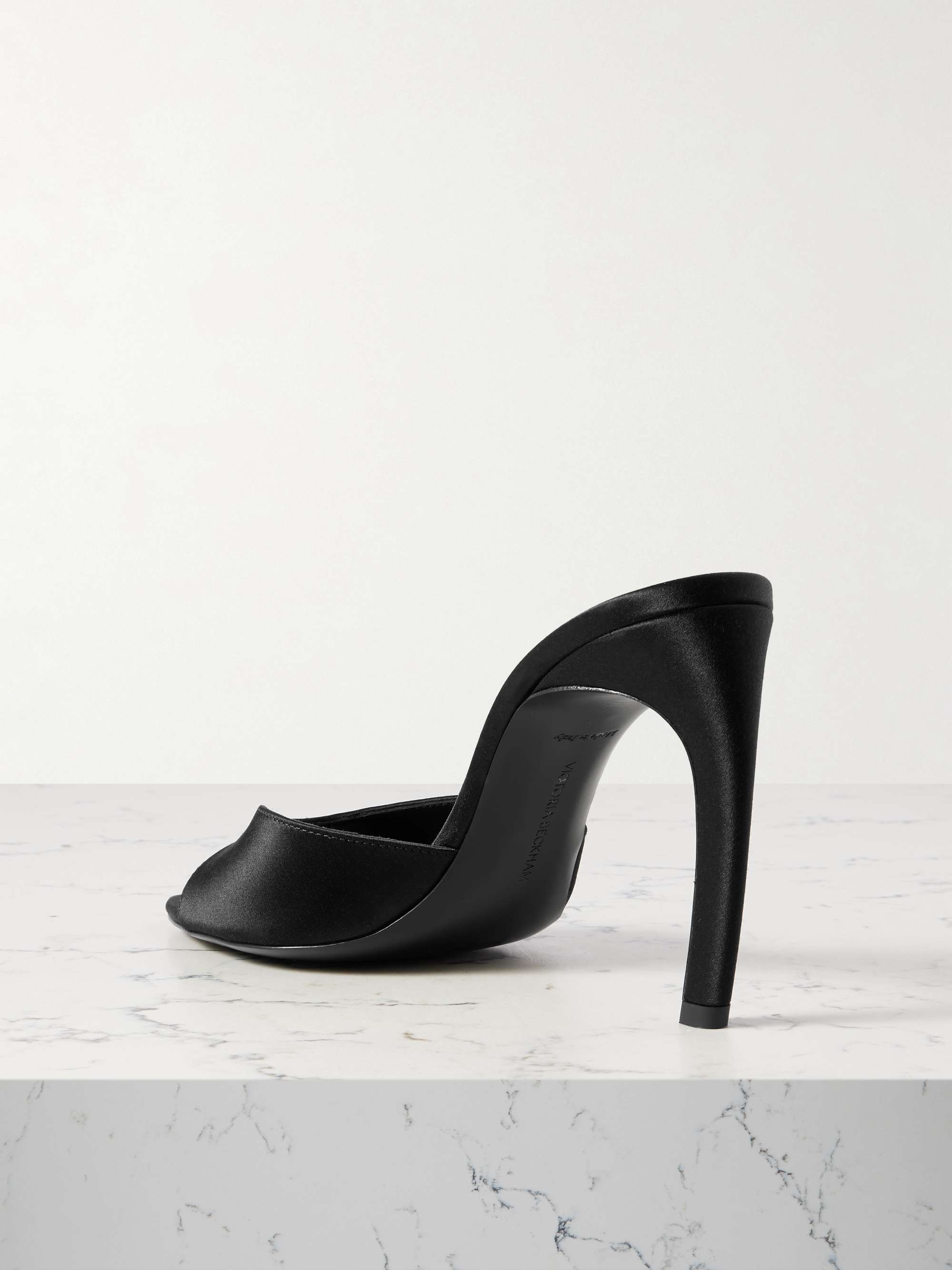 VICTORIA BECKHAM 