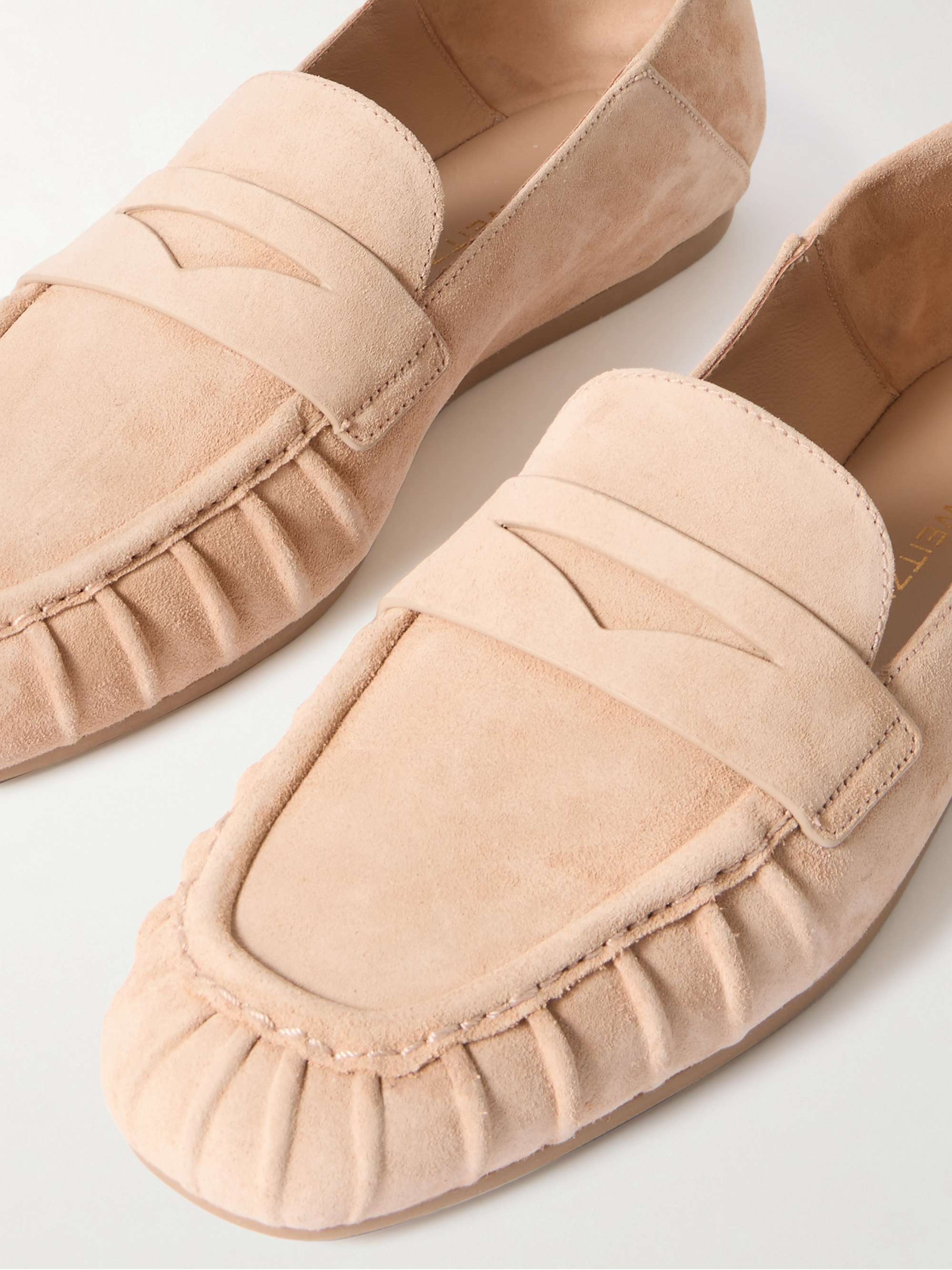 STUART WEITZMAN 