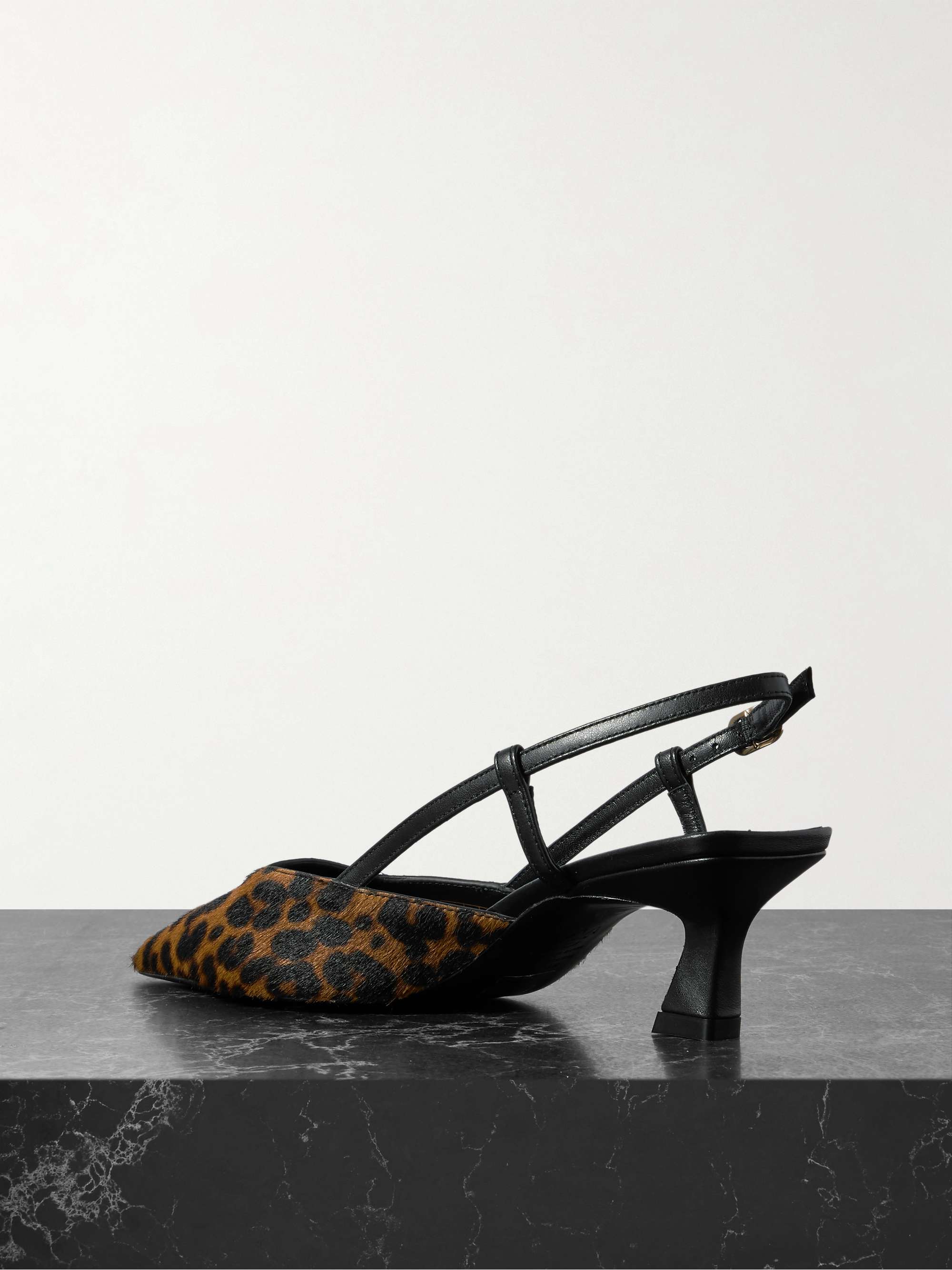 STUART WEITZMAN 