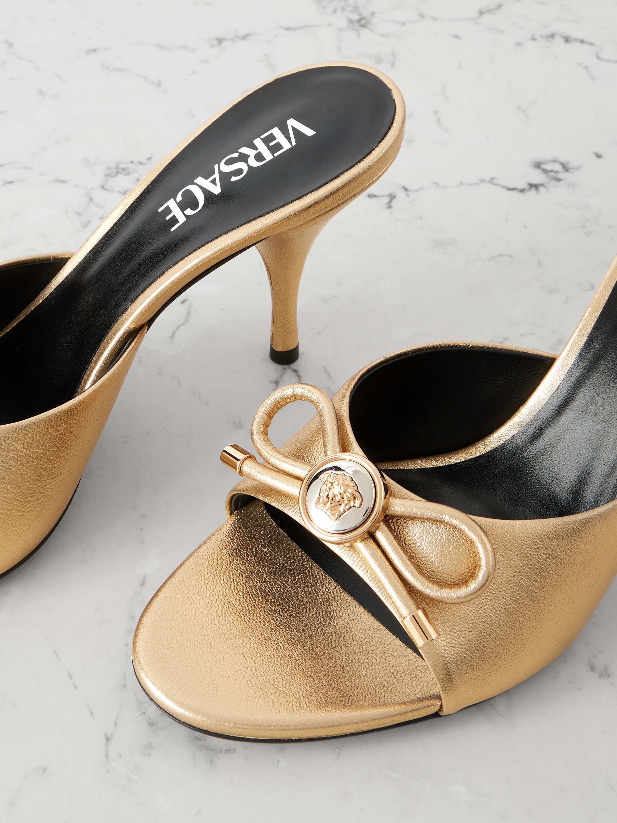 VERSACE 