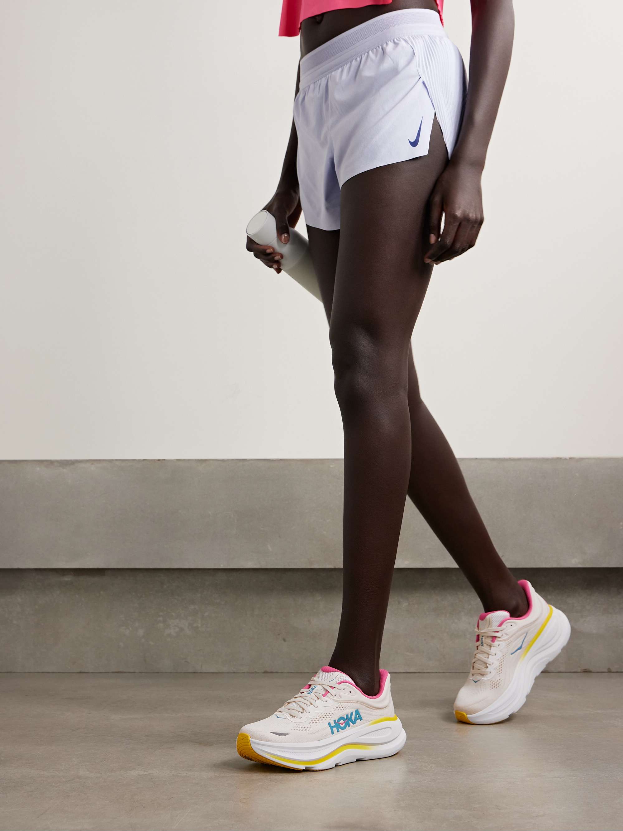 HOKA ONE ONE 