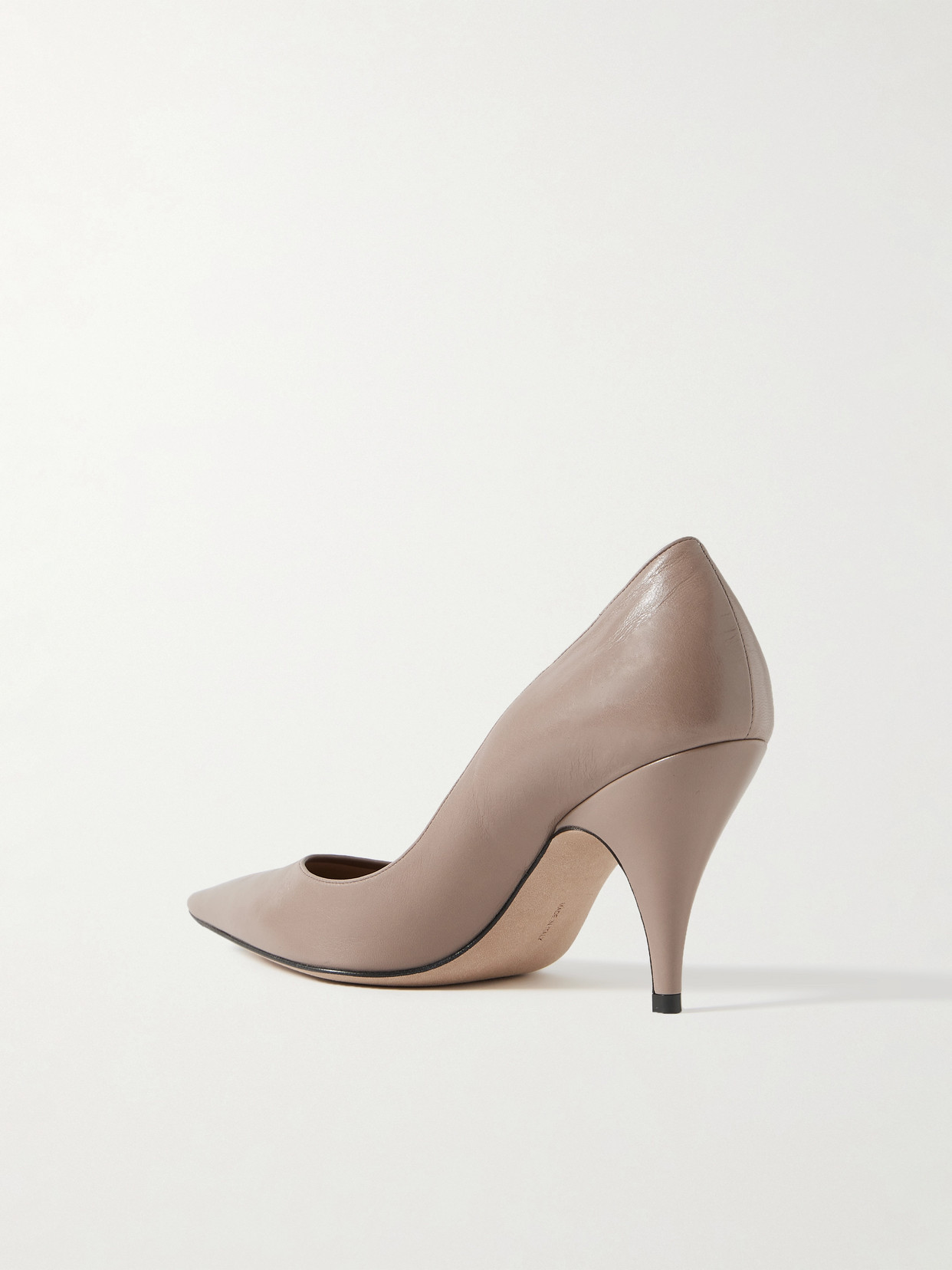 The Row Liisa Leather Pumps In Neutral