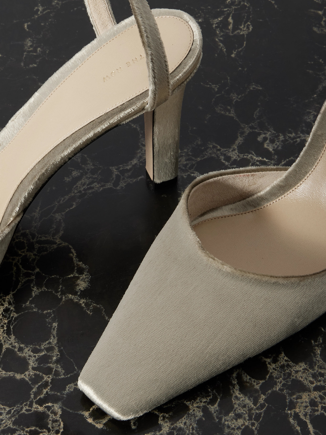 Carla Velvet Pumps