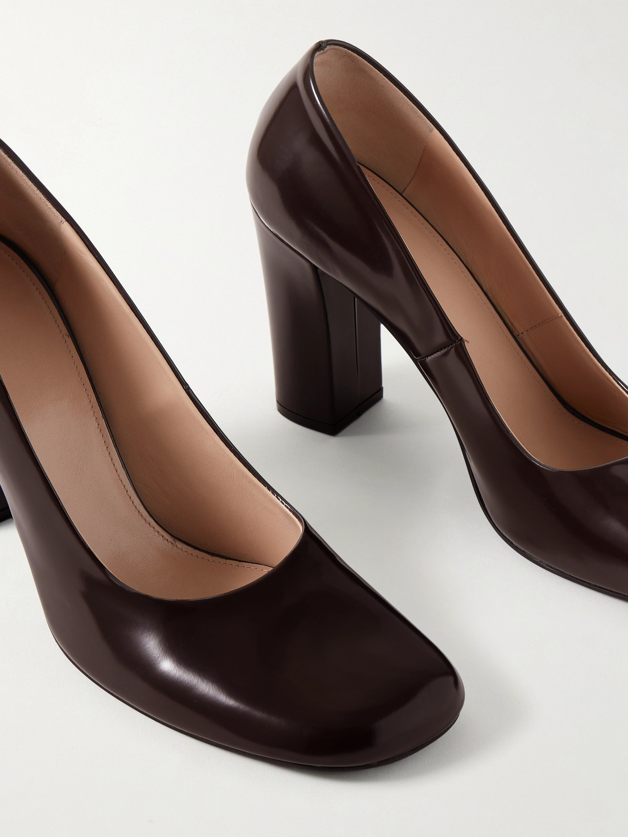 The Row Penelope Leather Pumps In Brown