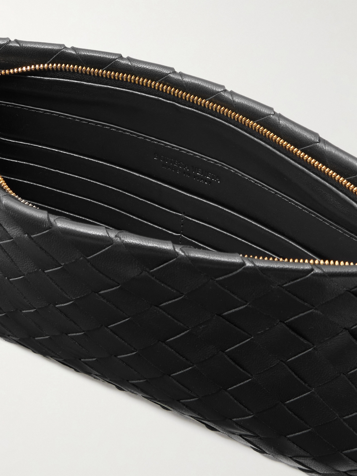 Bottega Veneta Medium Intrecciato Leather Pouch In Black