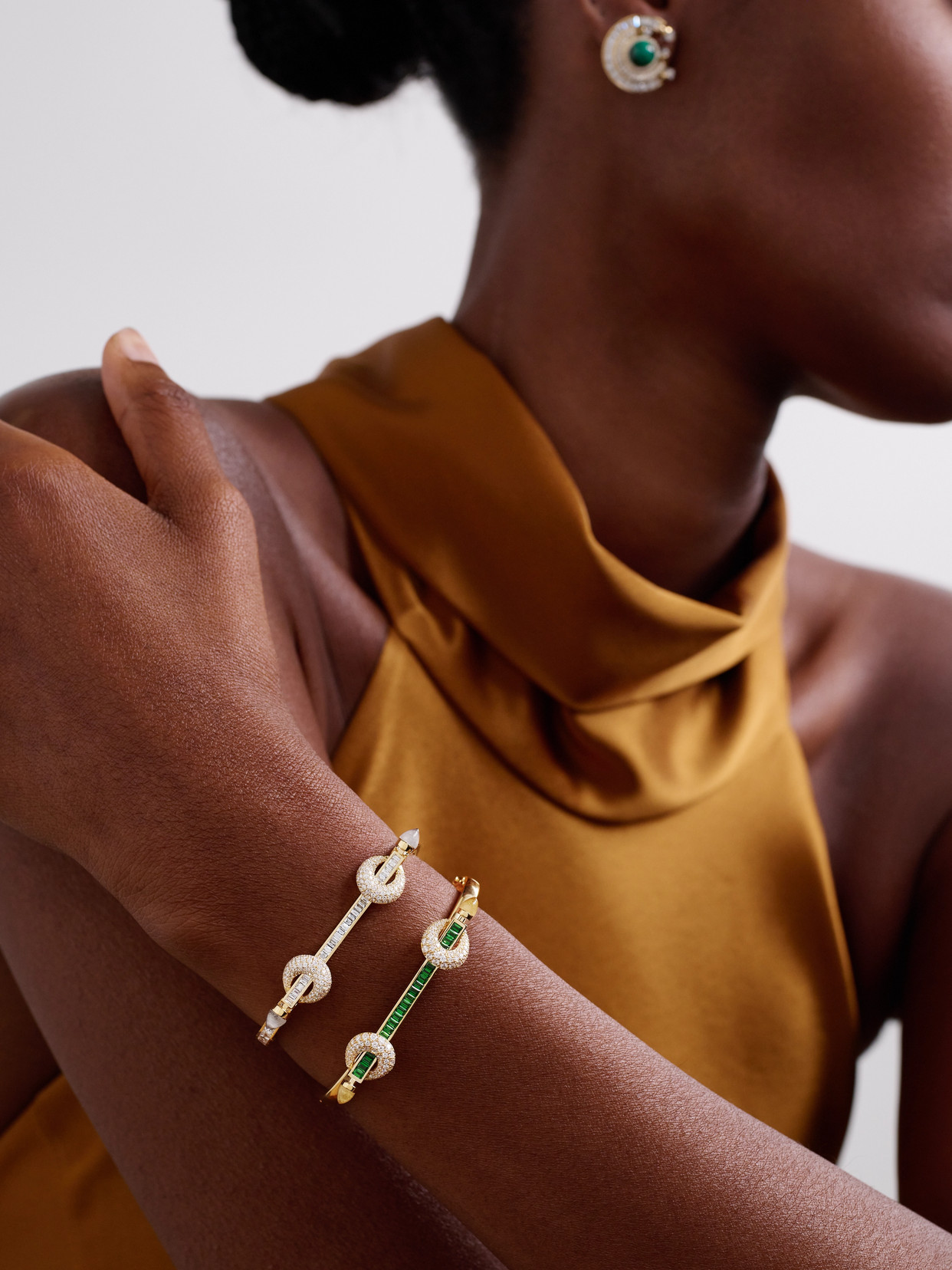 Ananya Chakra 18-karat Gold Multi-stone Bracelet In Green
