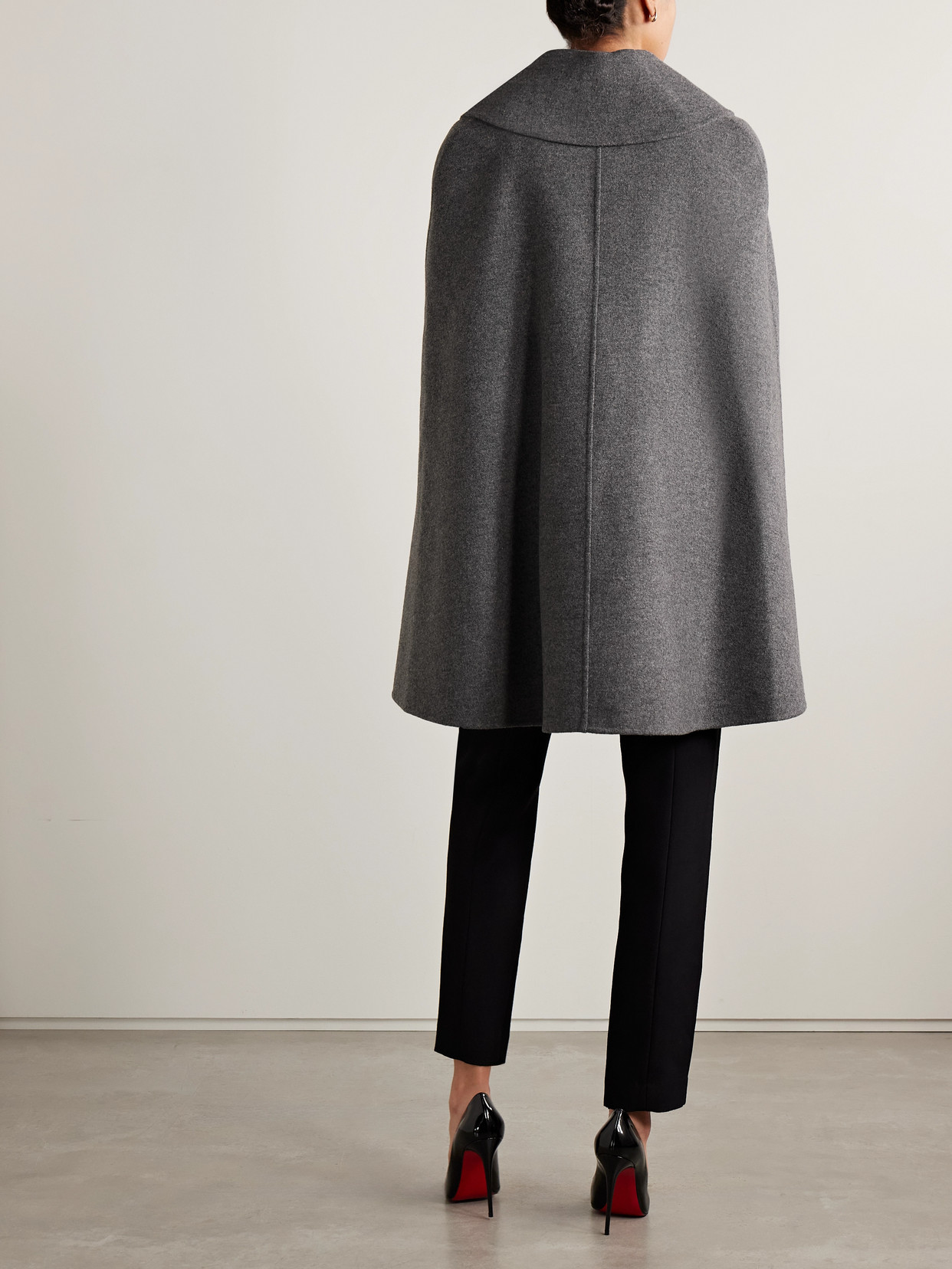Carolina Herrera Double Face Virgin Wool Peacoat Cape In Gray