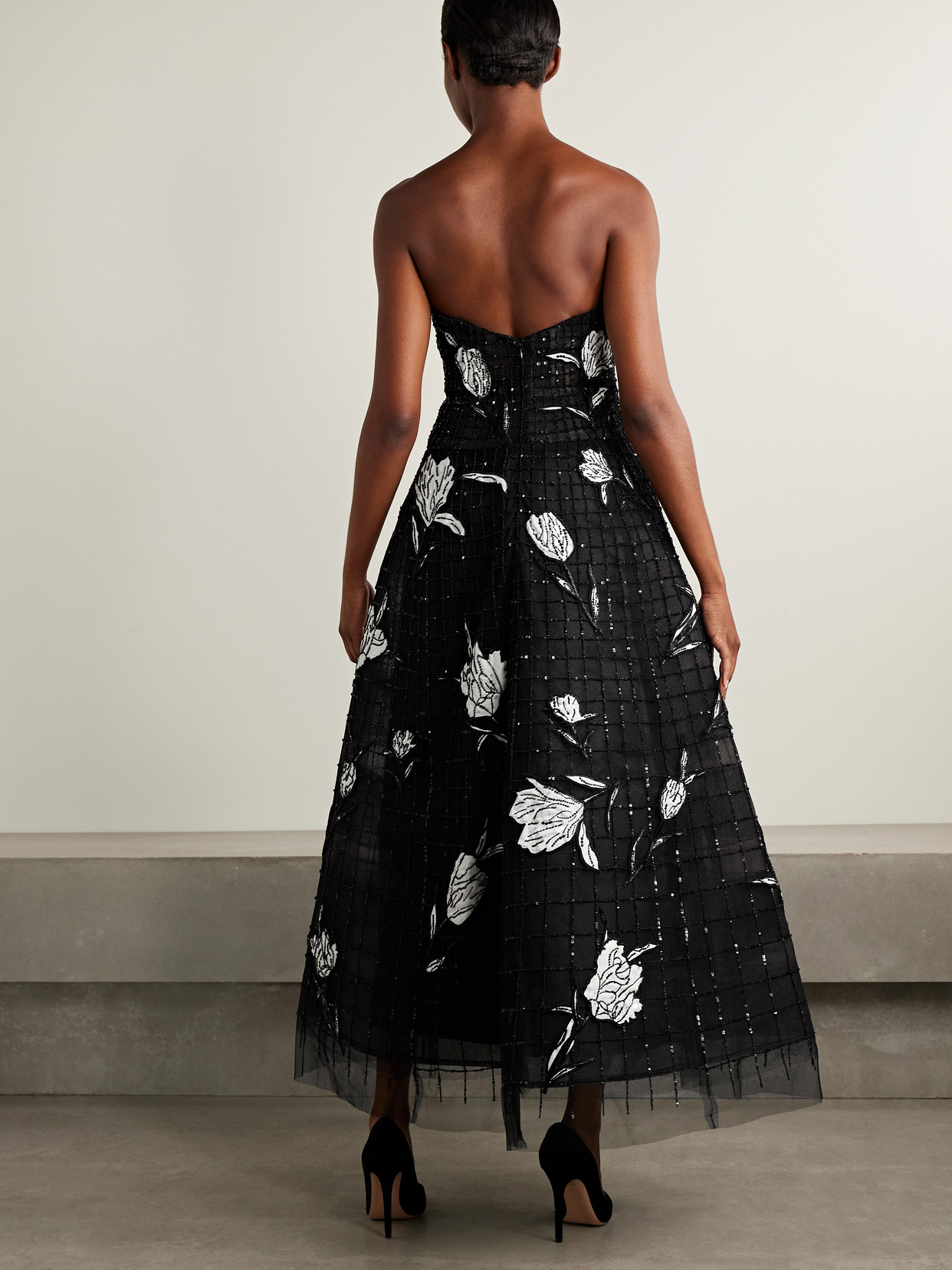 Carolina Herrera Strapless Appliquéd Embellished Tulle Gown In Multi