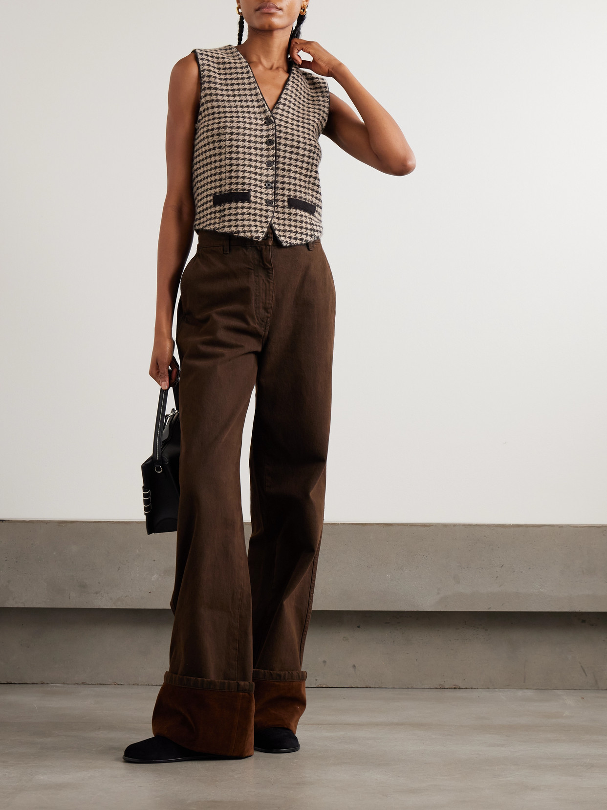 Guest In Residence Houndstooth Cashmere Vest In Brown