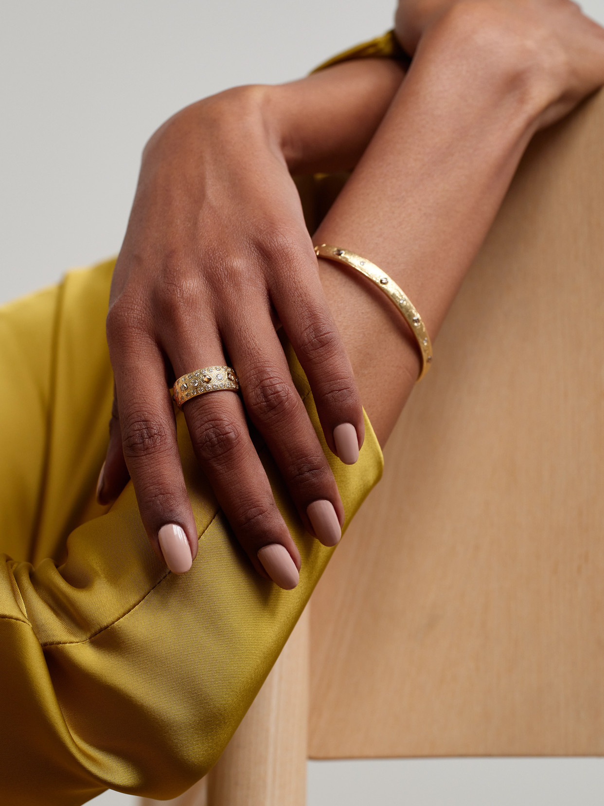 De Beers Talisman Large 18-karat Gold Diamond Ring In Gold