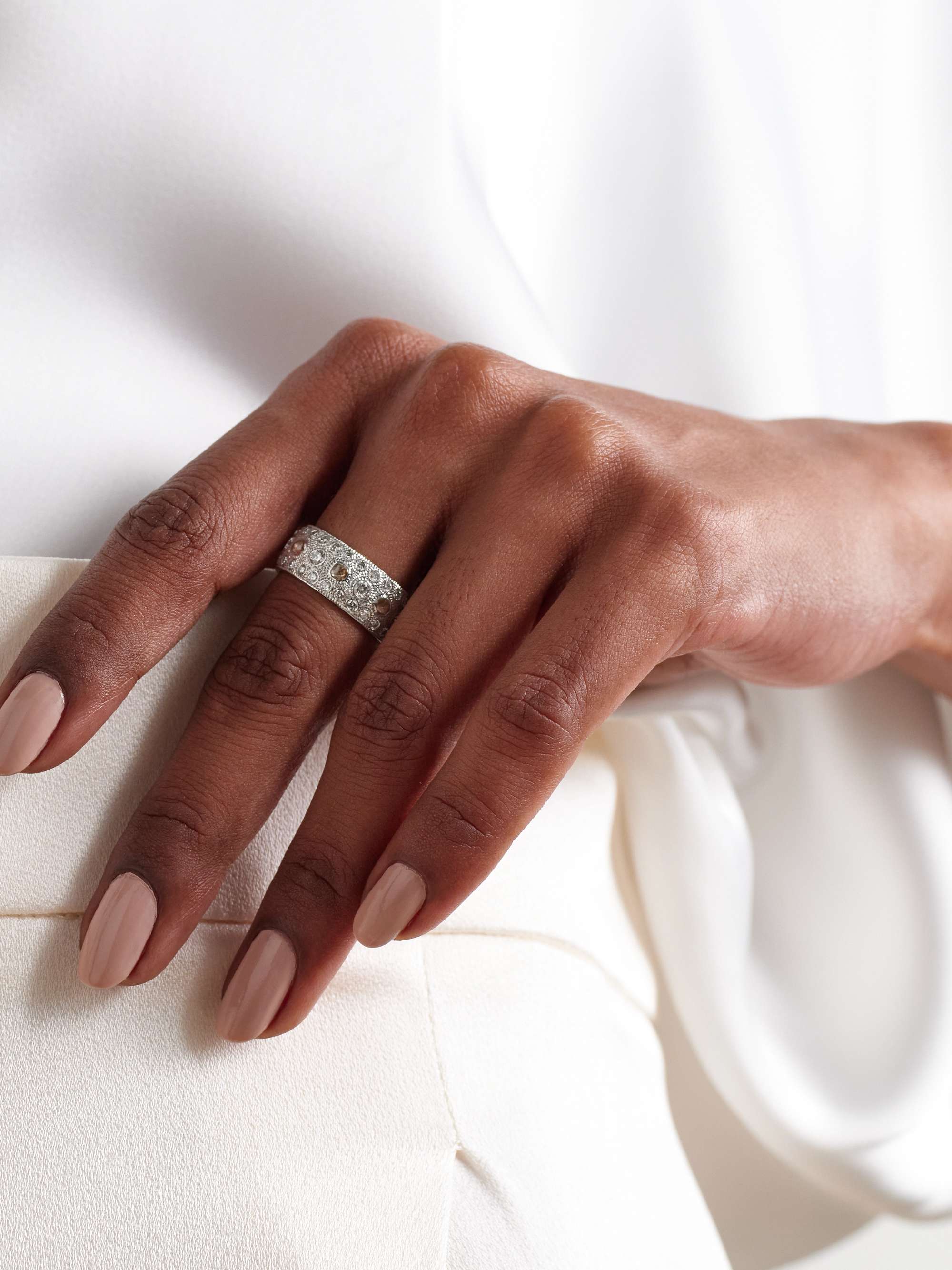 DE BEERS 