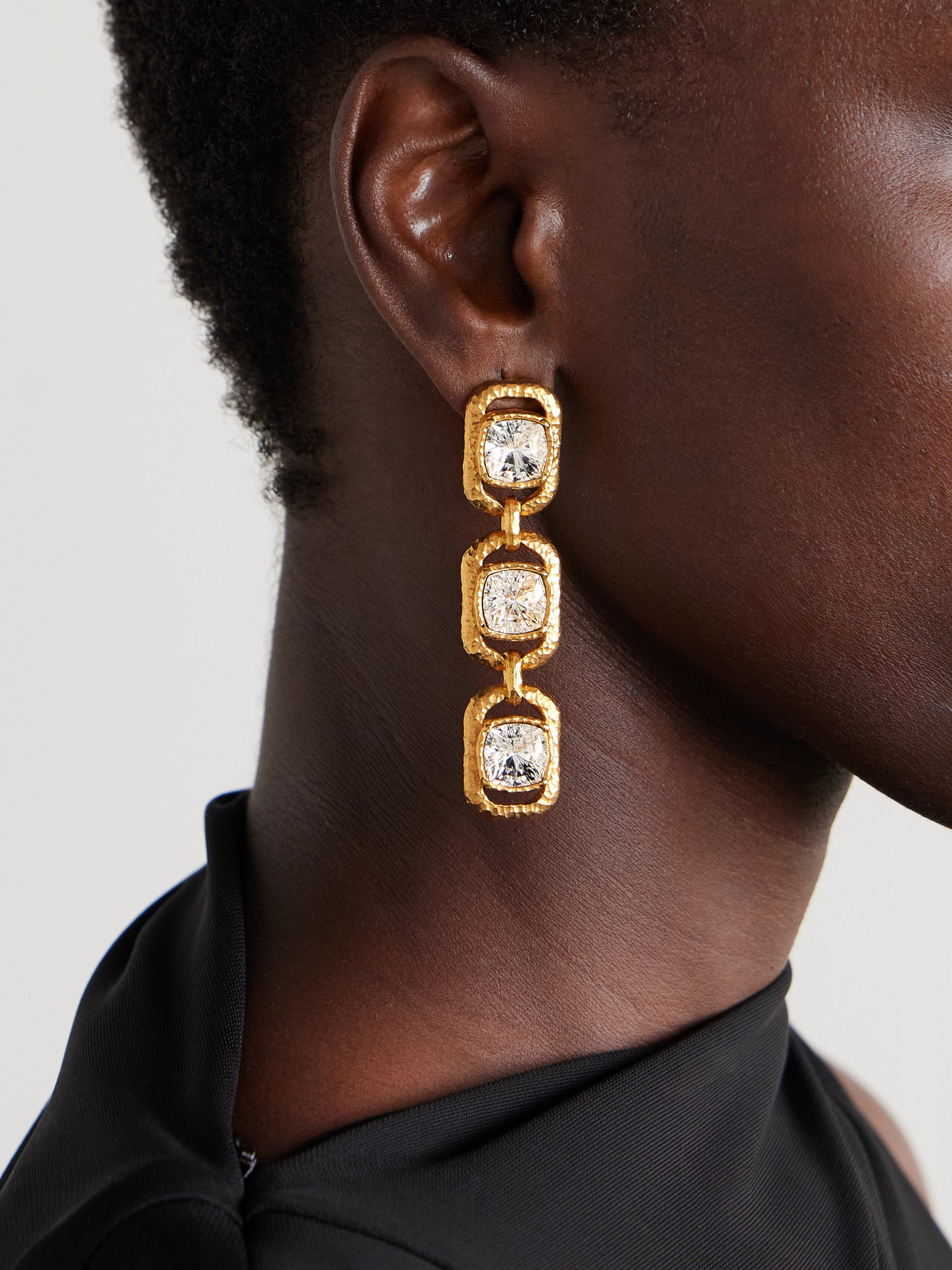 Oscar De La Renta Gold-tone Crystal Clip Earrings In Gold