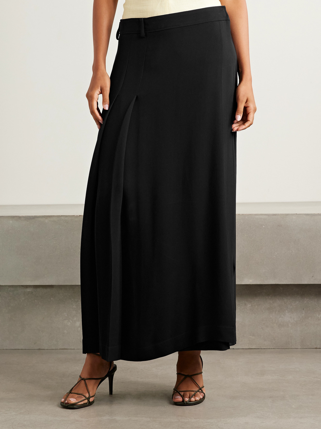 Totême Pleated Crepe Maxi Wrap-effect Skirt In Black