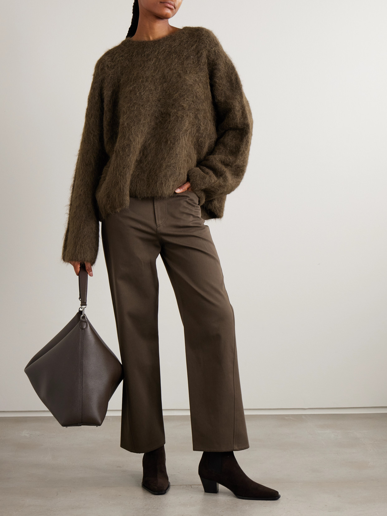 Twisted Cropped Mid-Rise Straight-Leg Organic Jeans