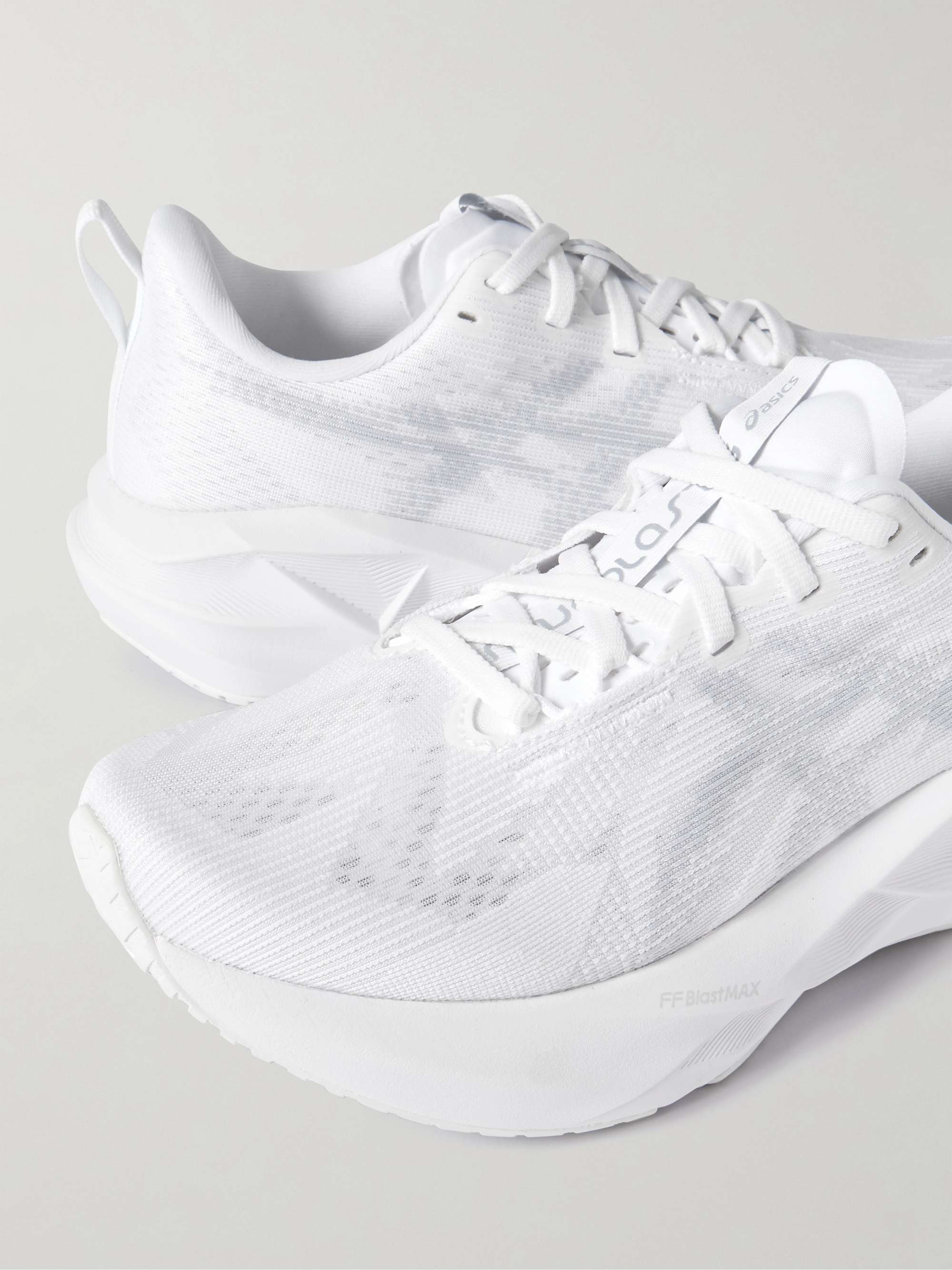 ASICS 