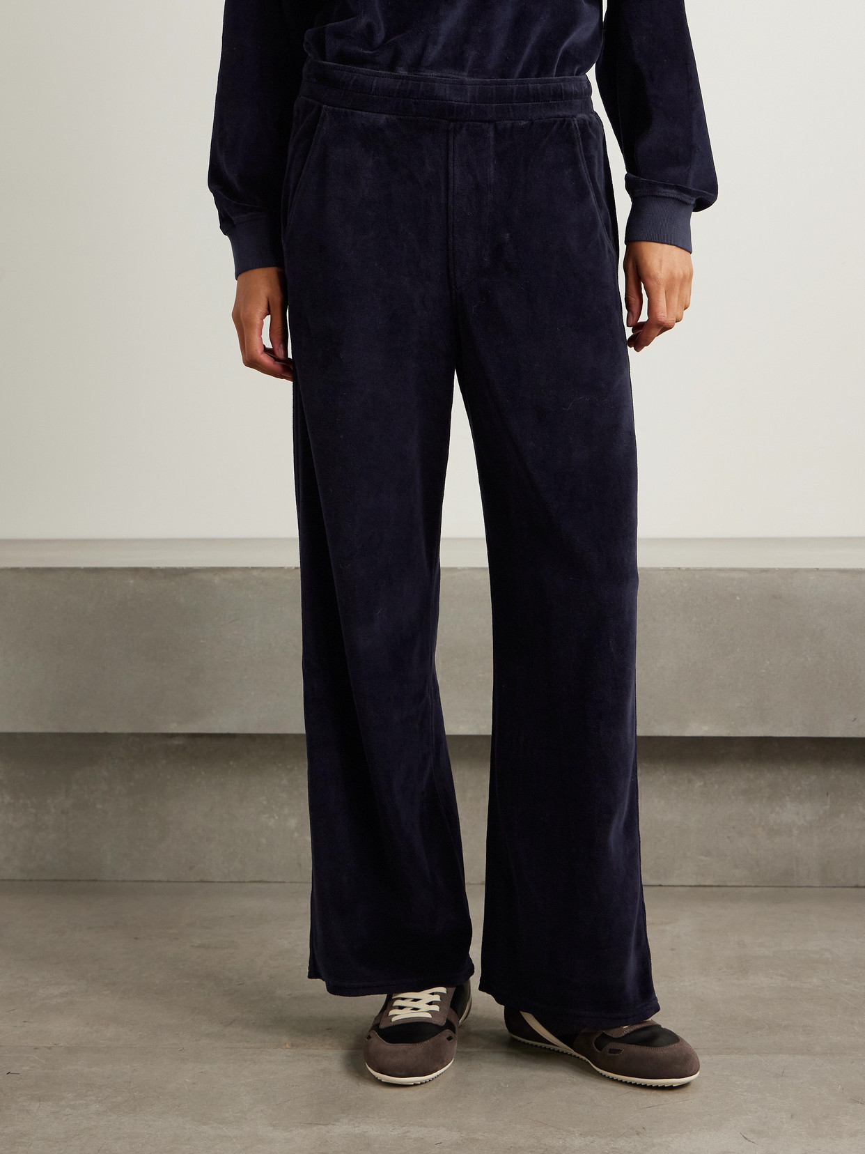 Citizen Of Humanity Brynn Cotton-blend Velour Wide-leg Pants In Blue