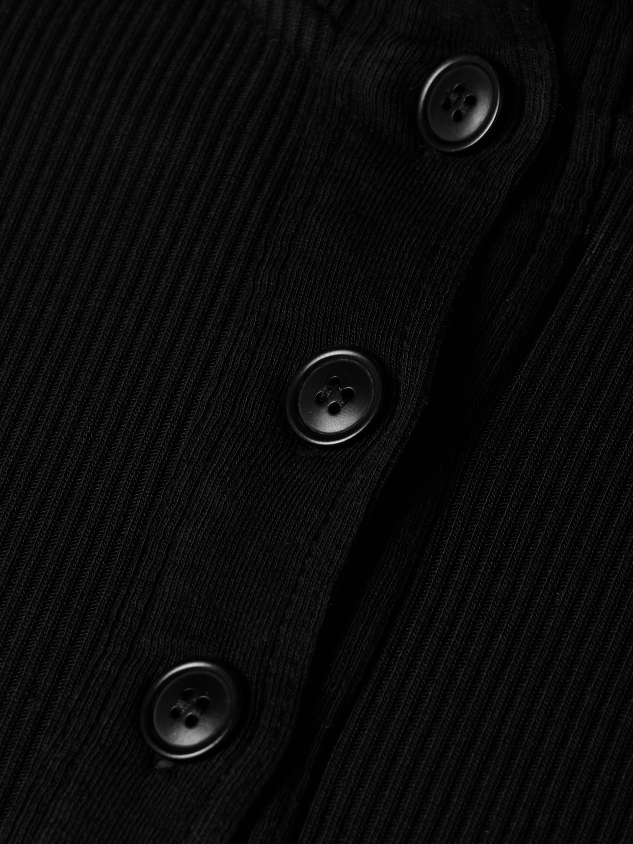 Citizen Of Humanity Sheena Ribbed Stretch-cotton And Lyocell-blend Henley Top In Black