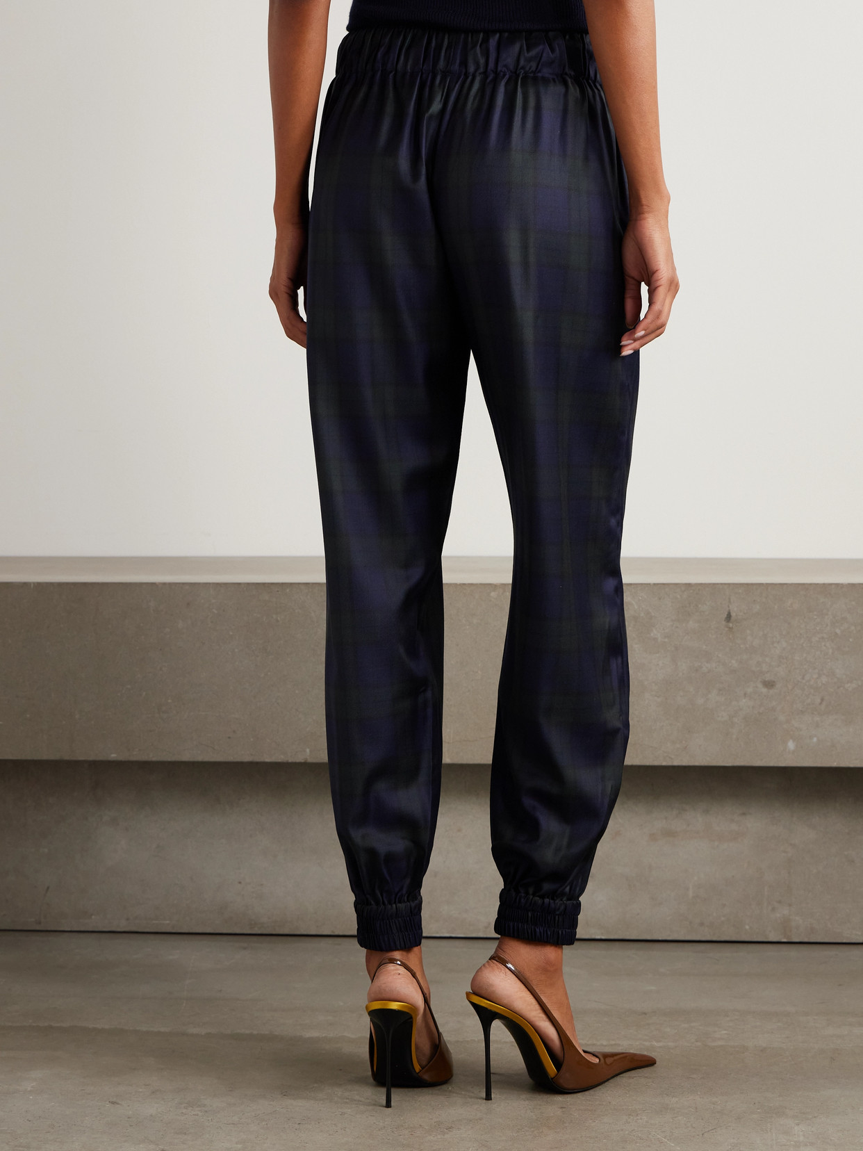 Sasuphi Vale Checked Wool Sweatpants In Blue