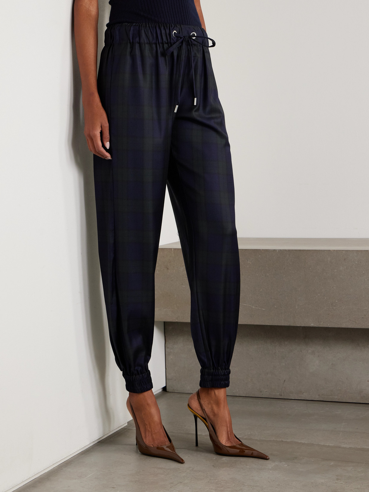 Sasuphi Vale Checked Wool Sweatpants In Blue