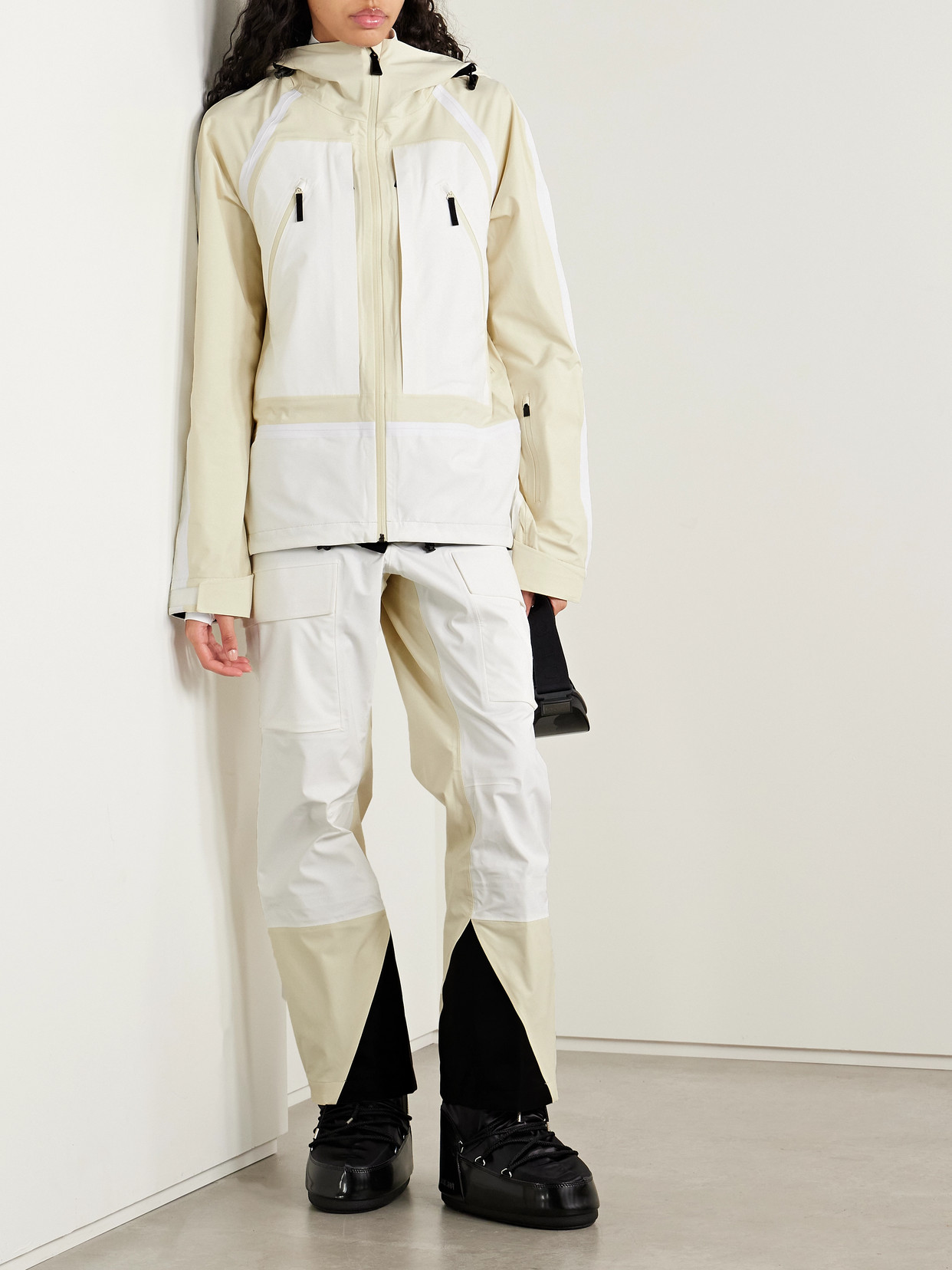 Aztech Mountain Reverse Hayden 3l Hooded Ski Jacket In Neutral