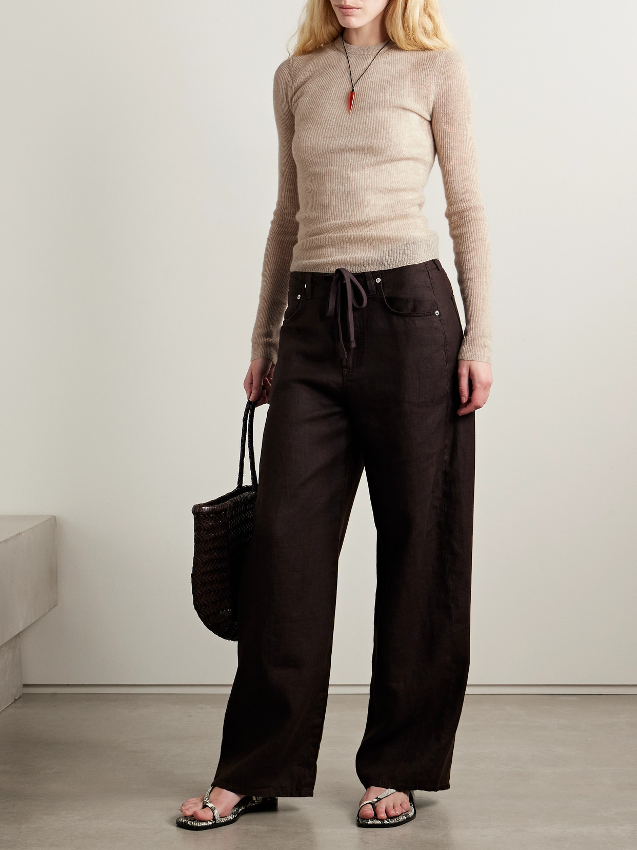 Citizen Of Humanity Alessia Wool And Cashmere-blend Sweater In Neutral