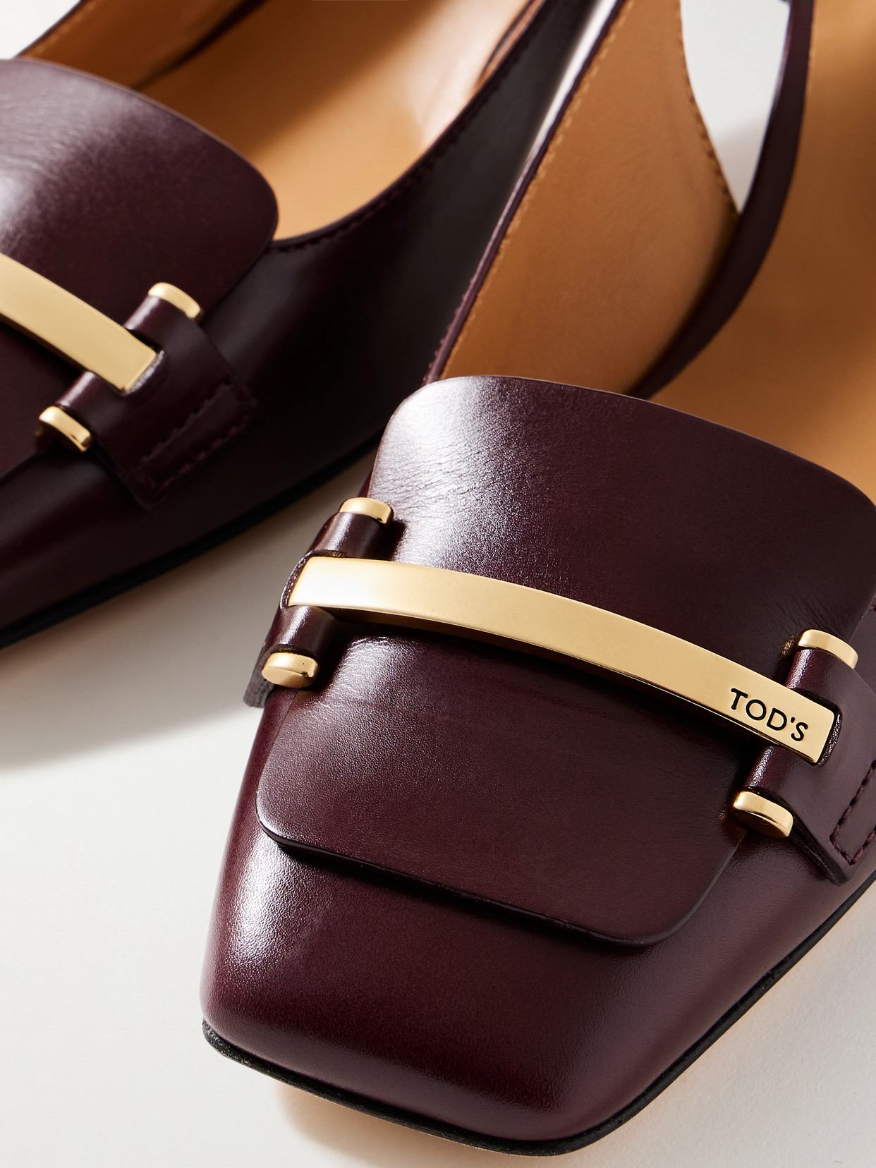 Tod's Chunky Heel Buckle Square Toe Pumps In Burgundy