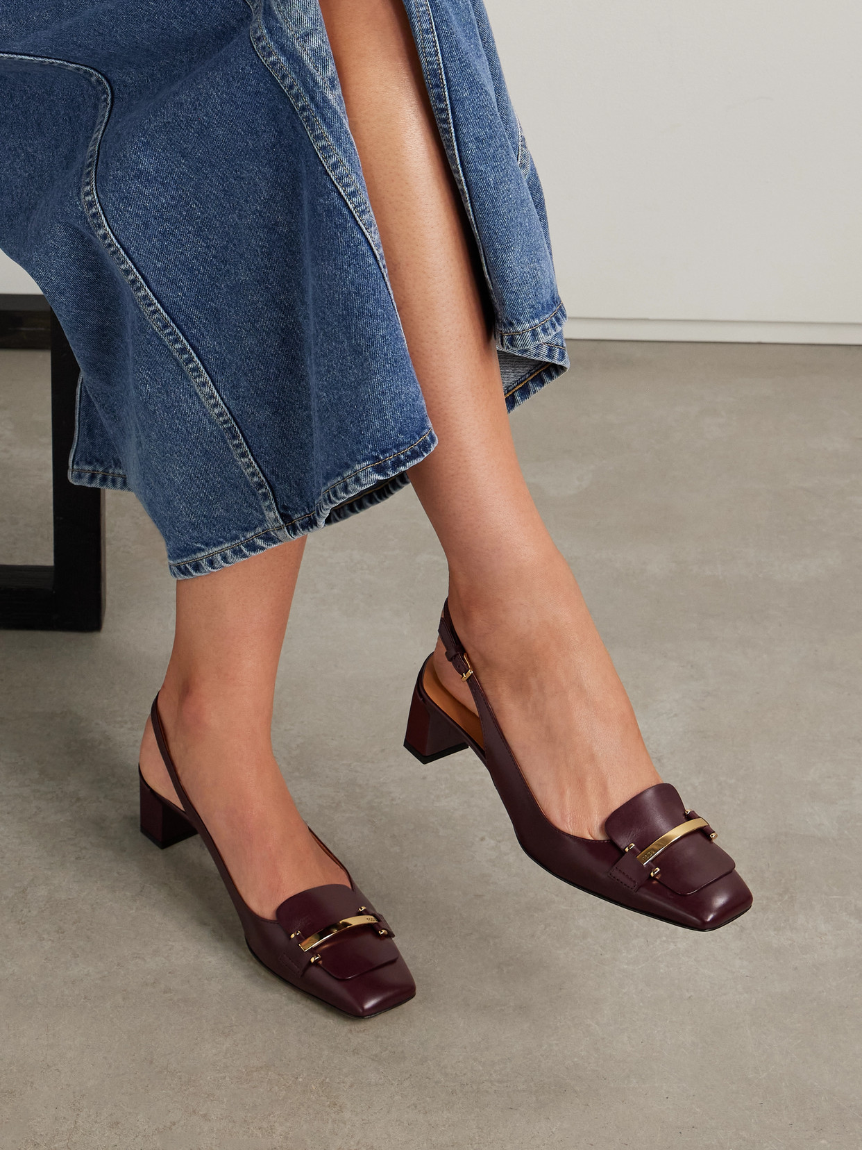 Tod's Chunky Heel Buckle Square Toe Pumps In Burgundy
