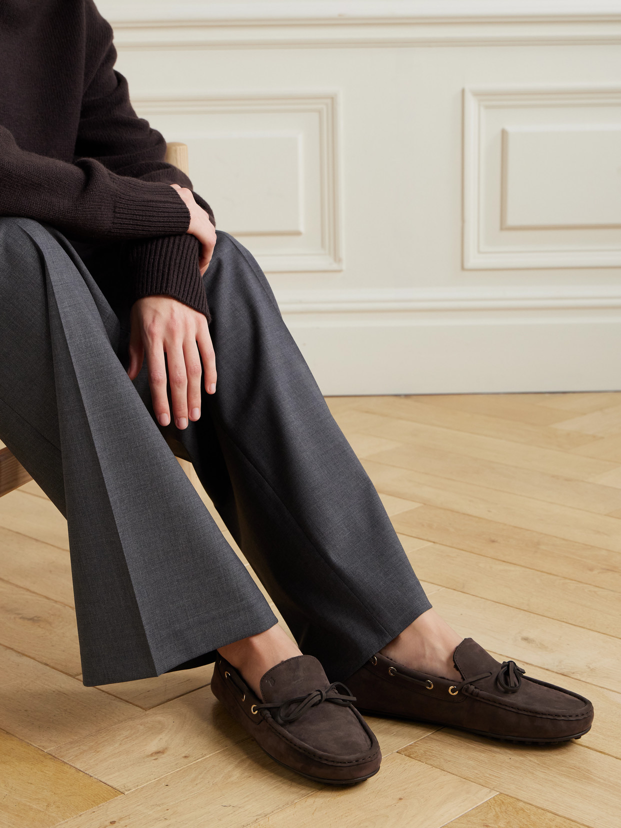 Tod's Slip-on Loafers With Bow And Contrast Stitching In Brown