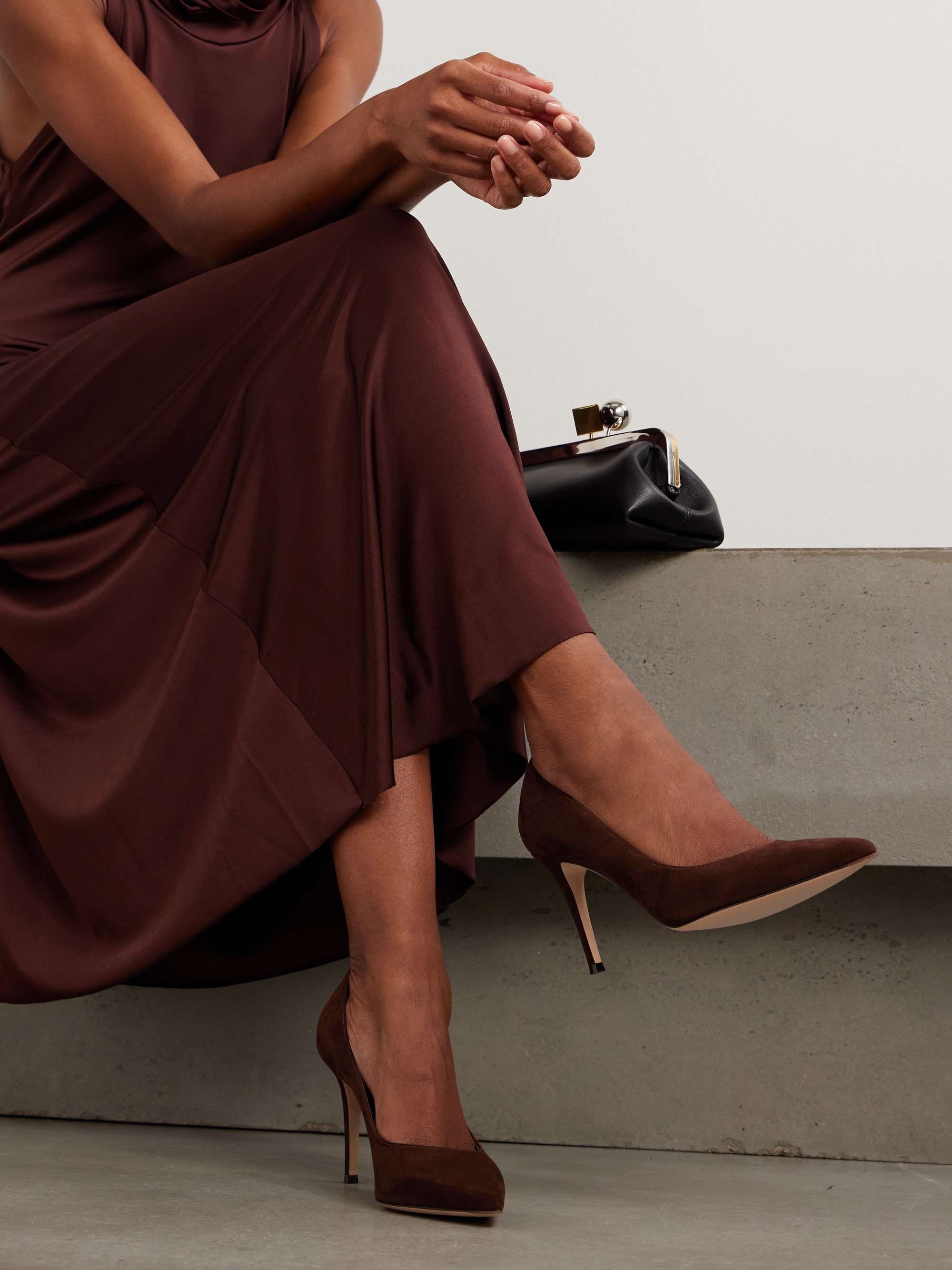 GIANVITO ROSSI Décolleté in camoscio 85