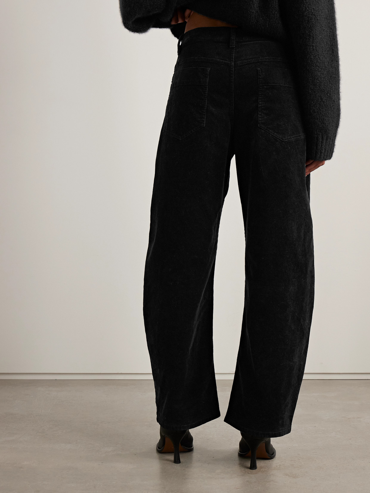 Nili Lotan Tribeca Cotton-blend Corduroy Barrel-leg Pants In Black