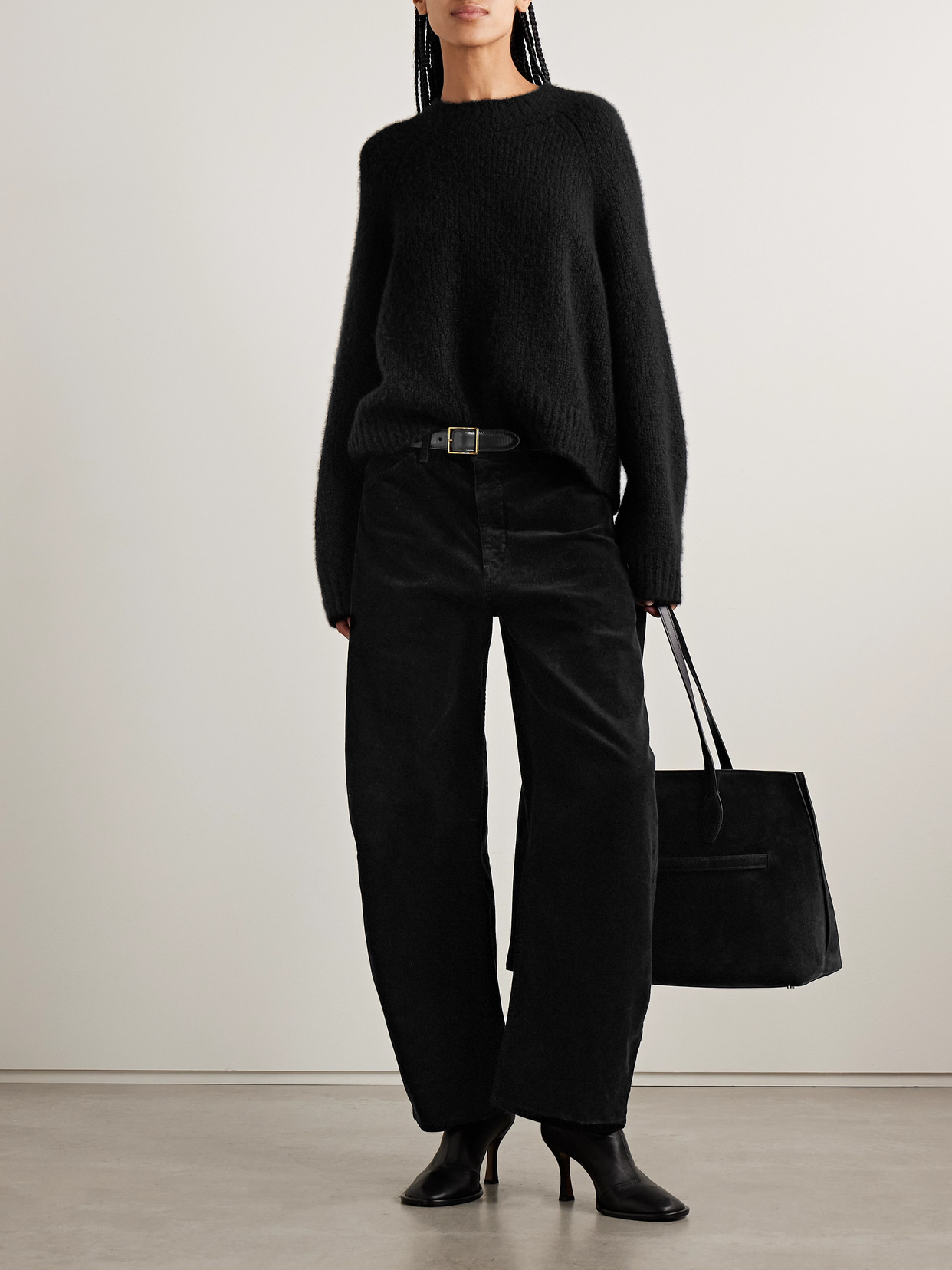 Nili Lotan Tribeca Cotton-blend Corduroy Barrel-leg Pants In Black
