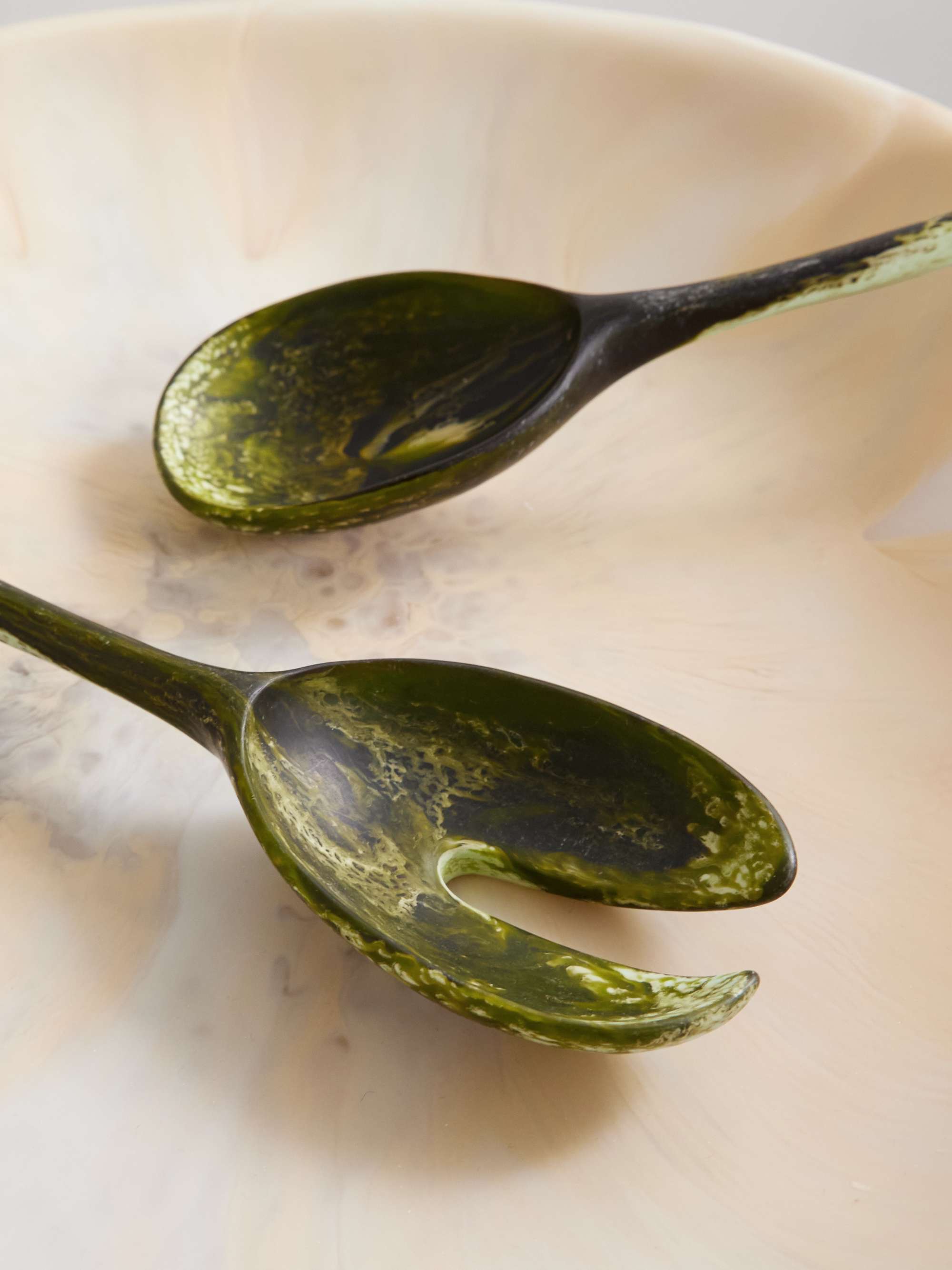 DINOSAUR DESIGNS Stone swirled resin servers