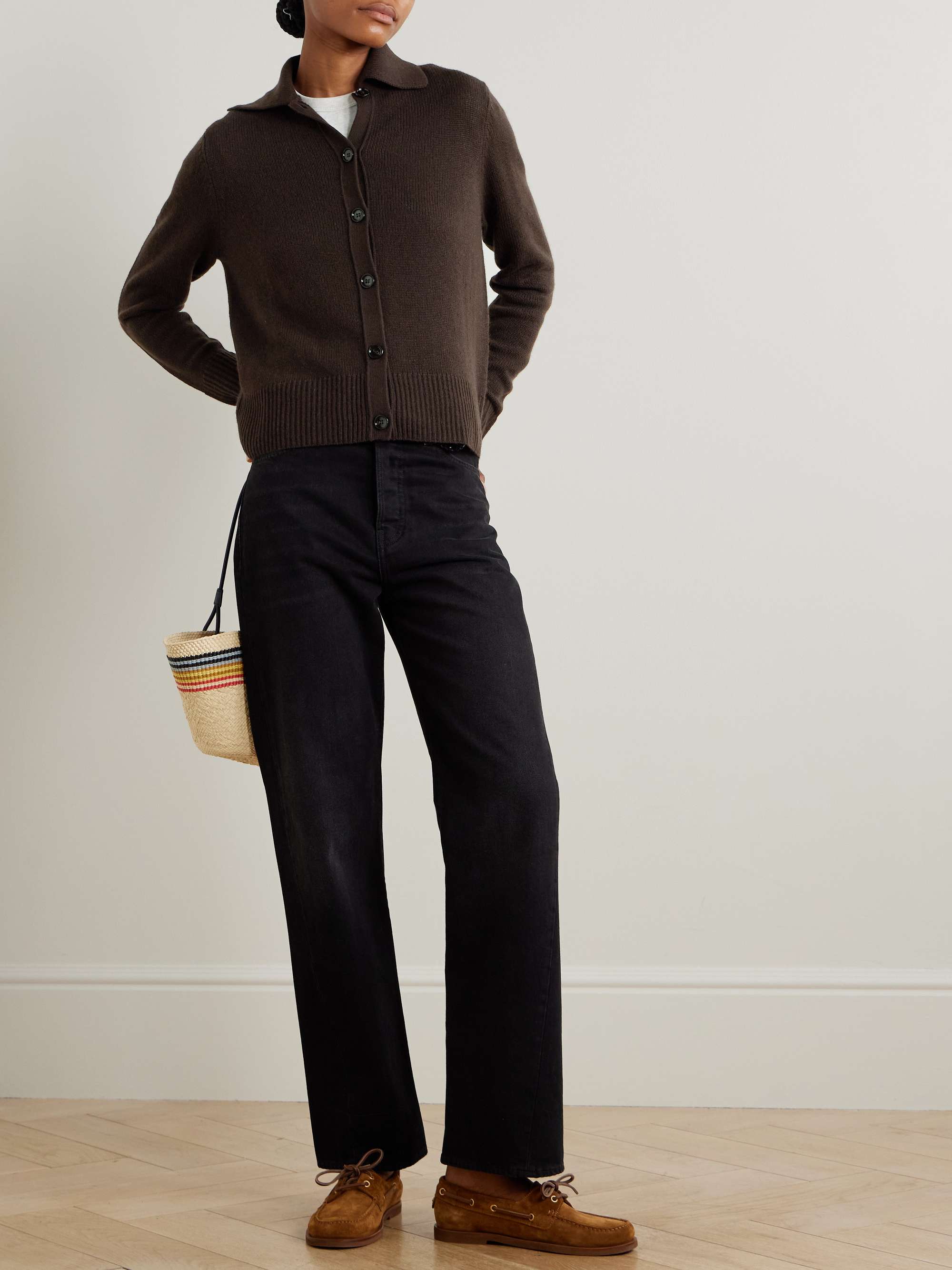 ALLUDE 