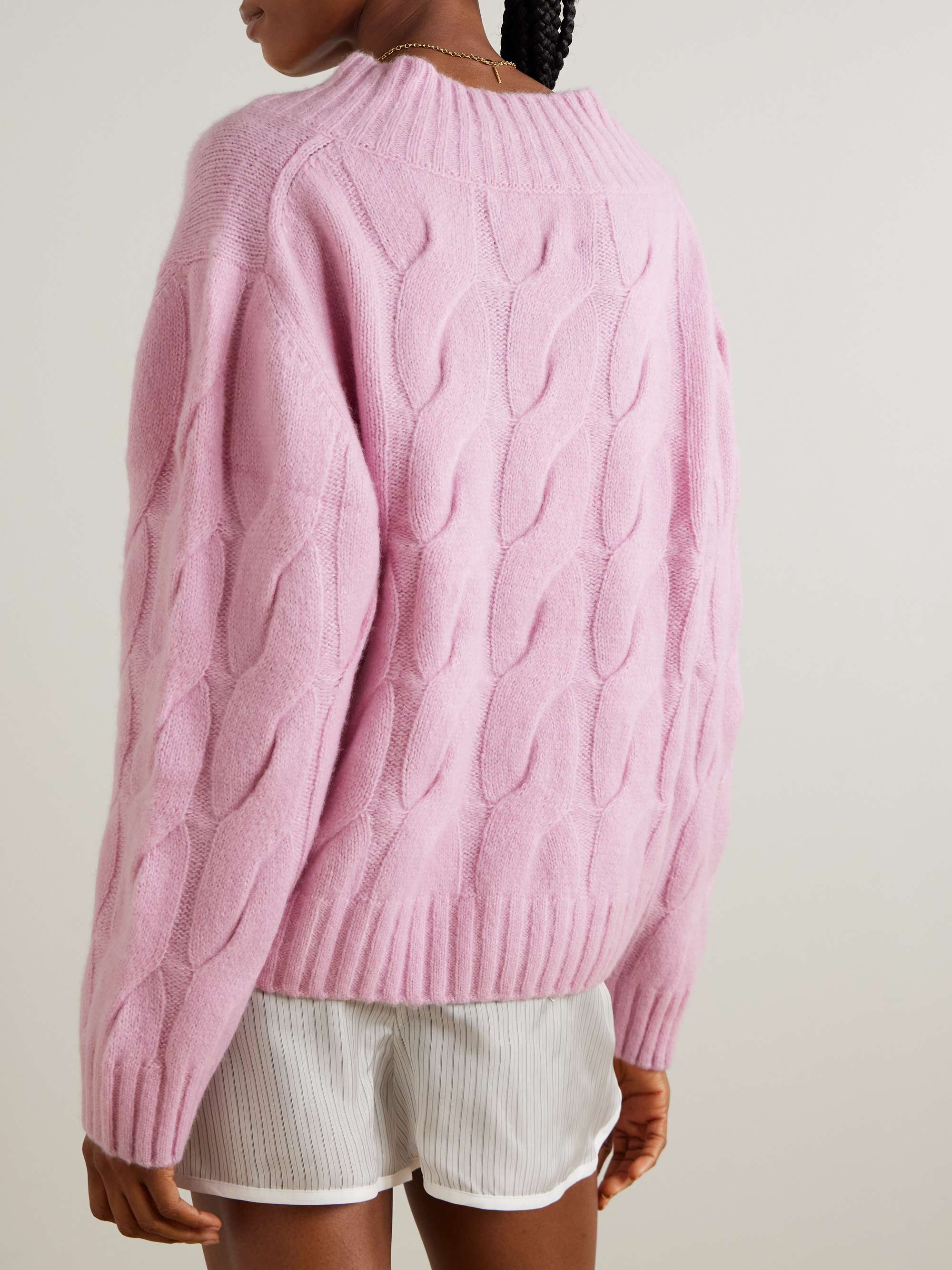 ALLUDE 