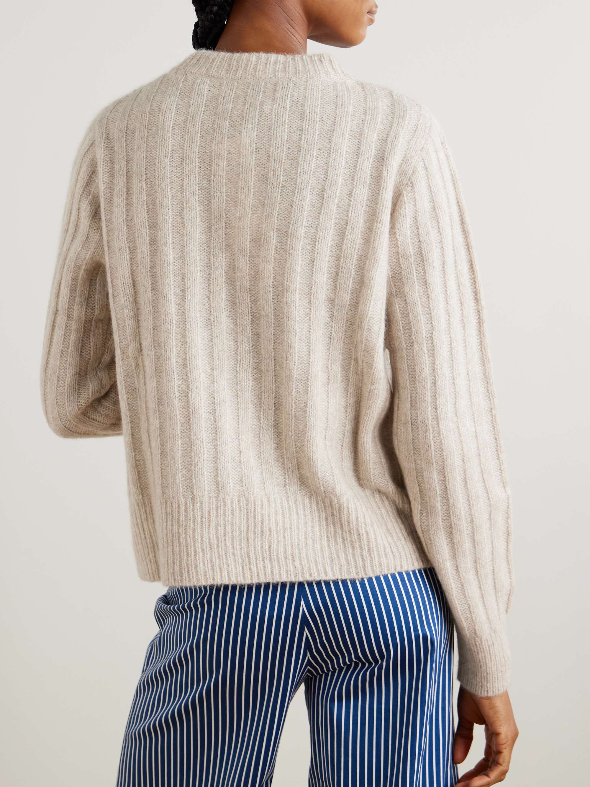 ALLUDE 