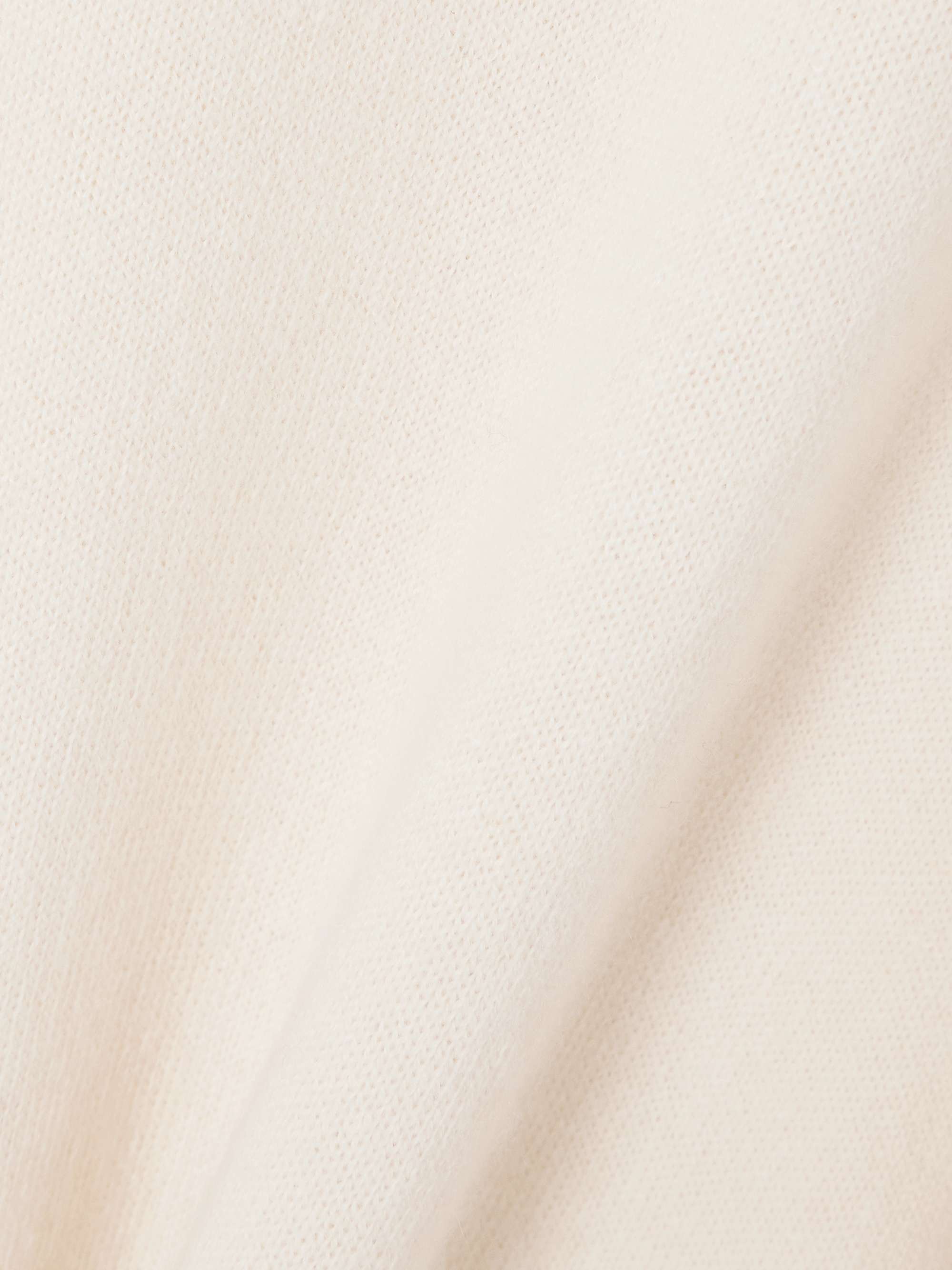 ALLUDE 