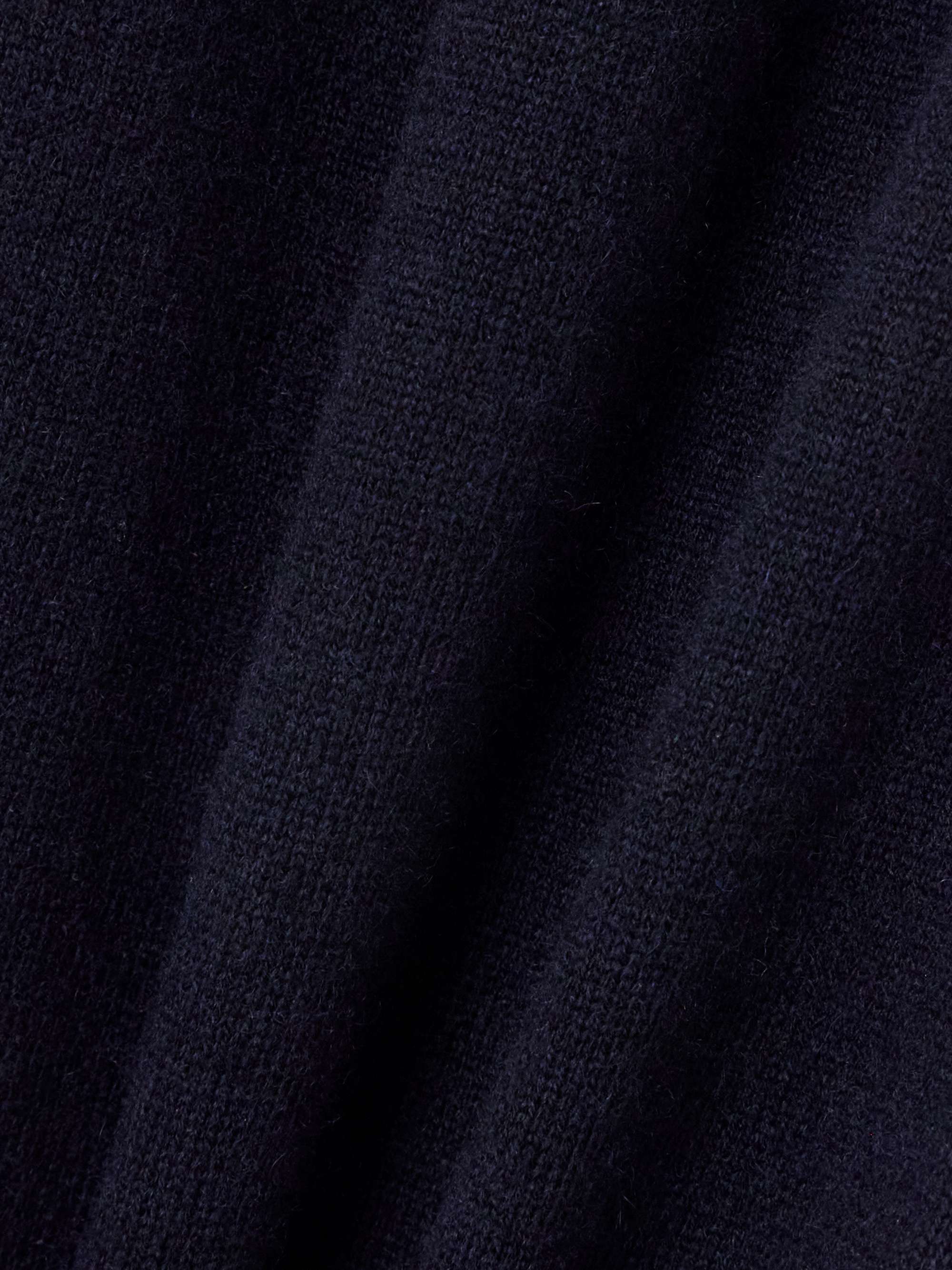 ALLUDE 