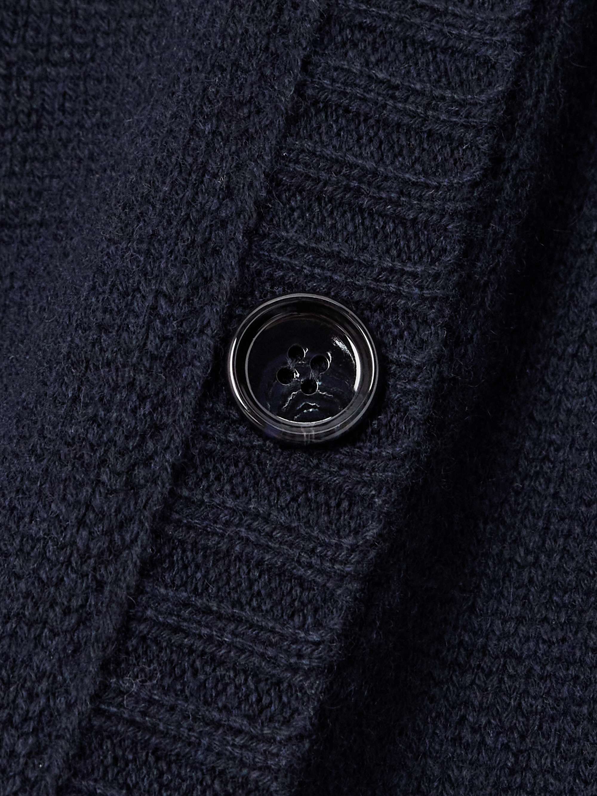 ALLUDE 