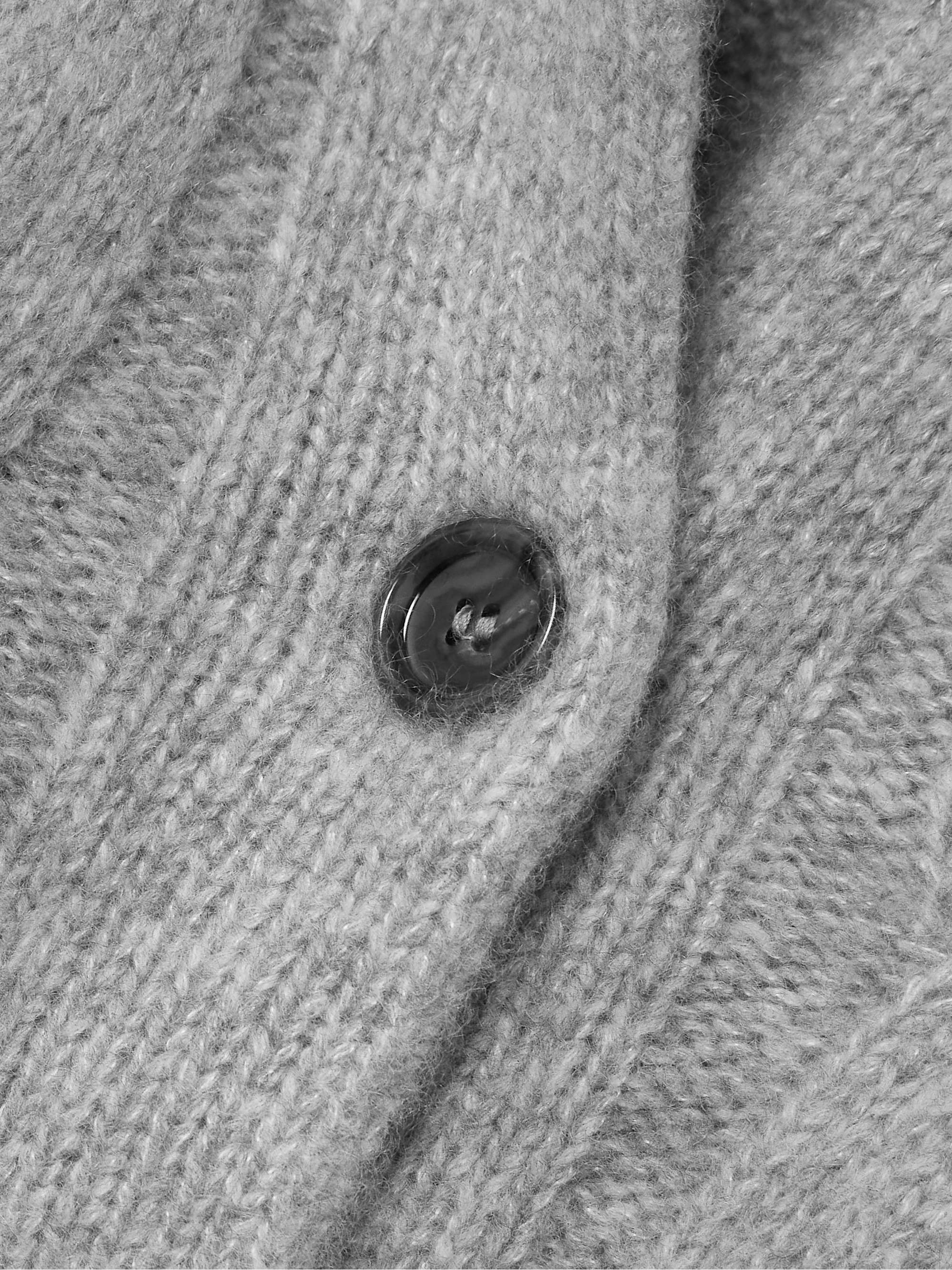 ALLUDE 