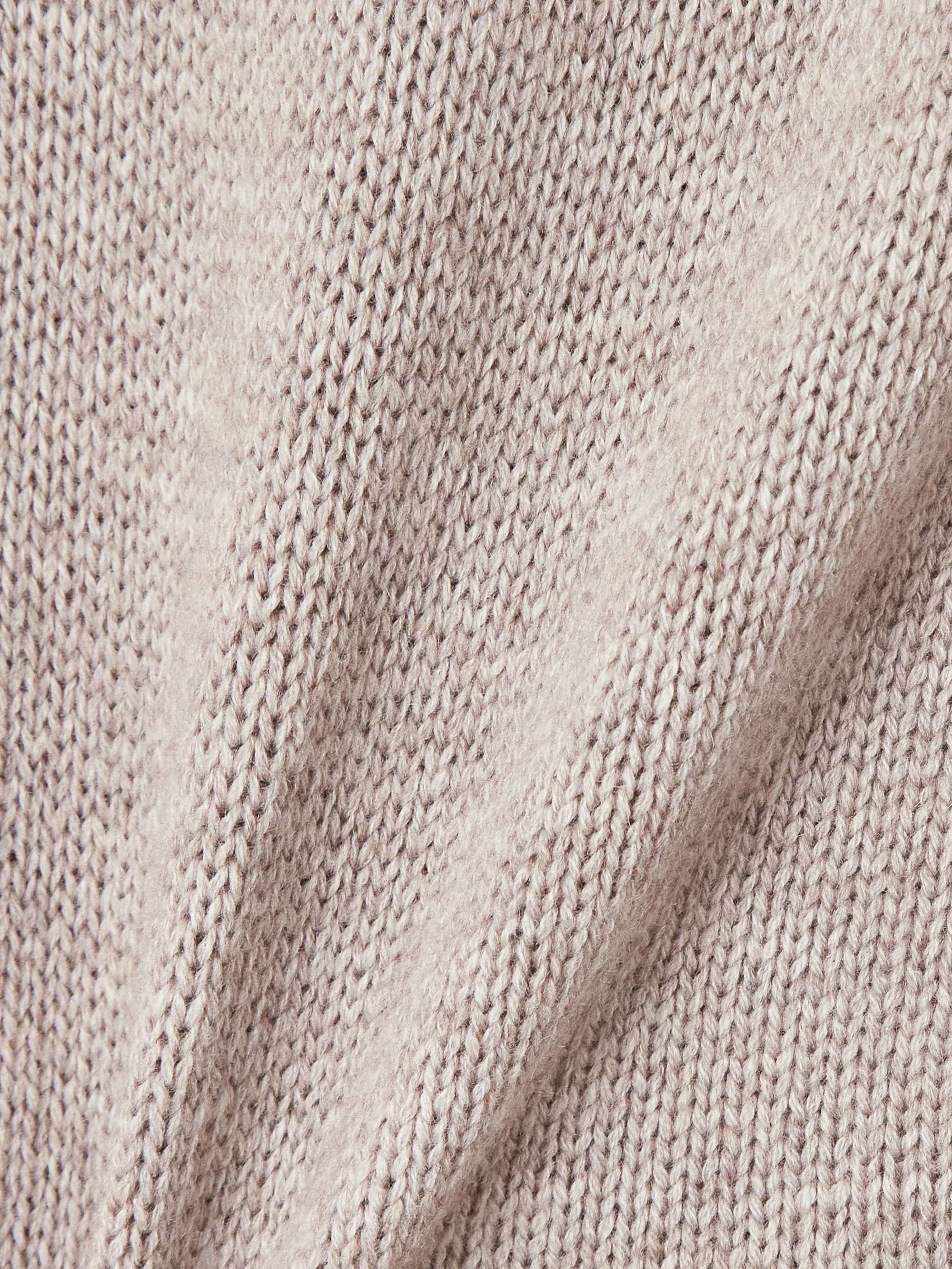ALLUDE 